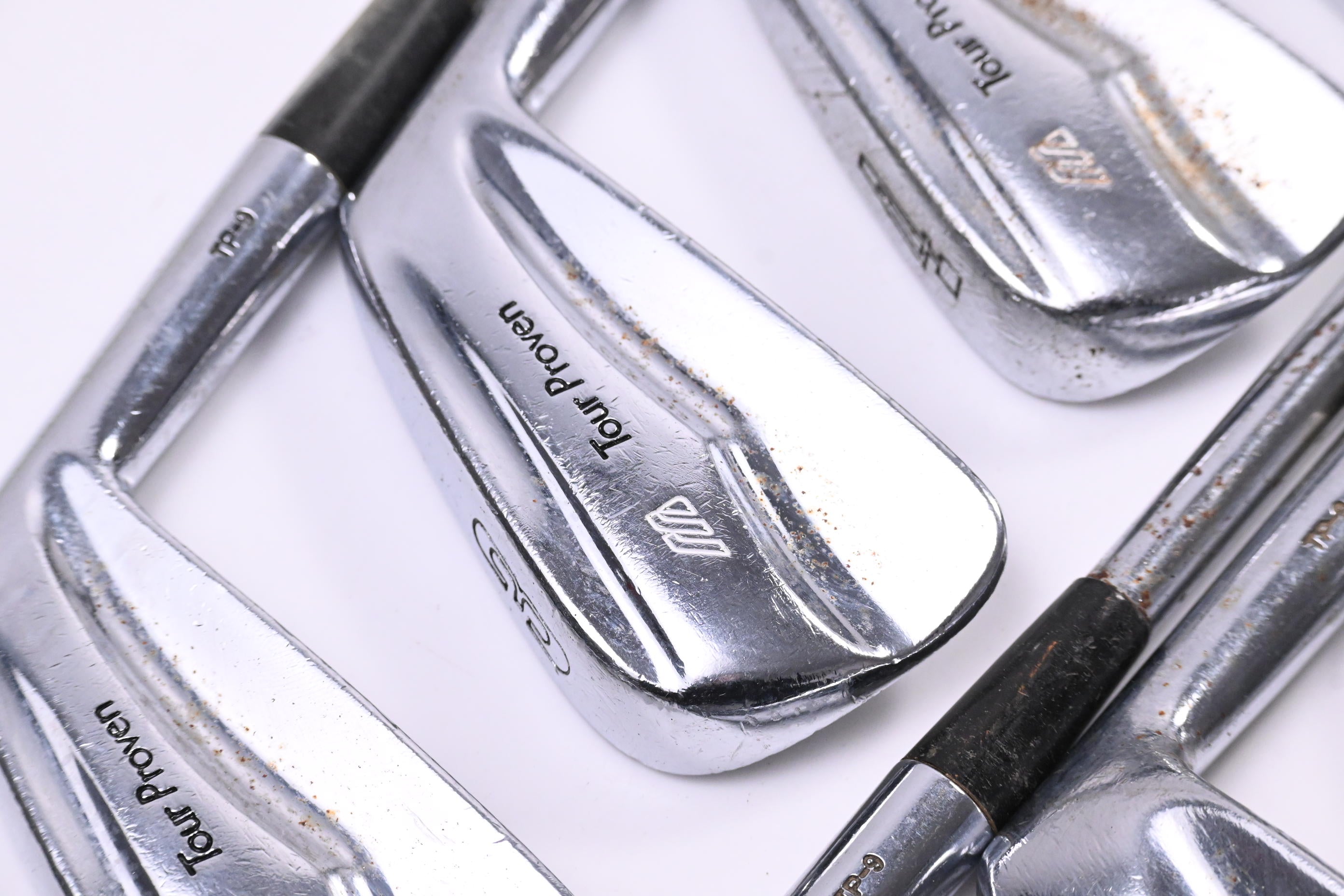 Mizuno TP-9 Irons / 2-PW+SW / Stiff Flex Dynamic Gold S300U Steel Shafts