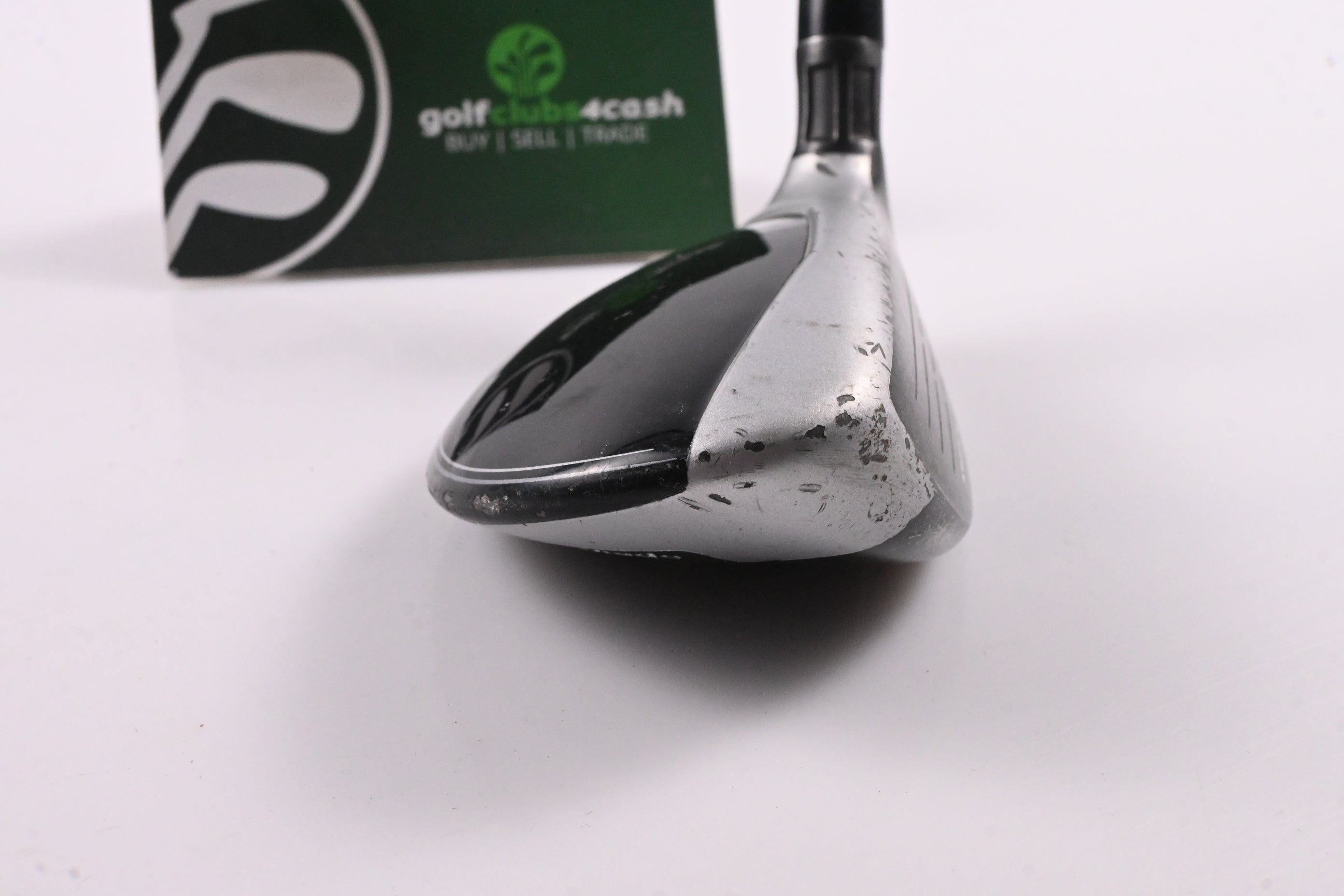 Taylormade M4 #4 Hybrid / 22 Degree / Regular Flex Fujikura Atmos Red 6