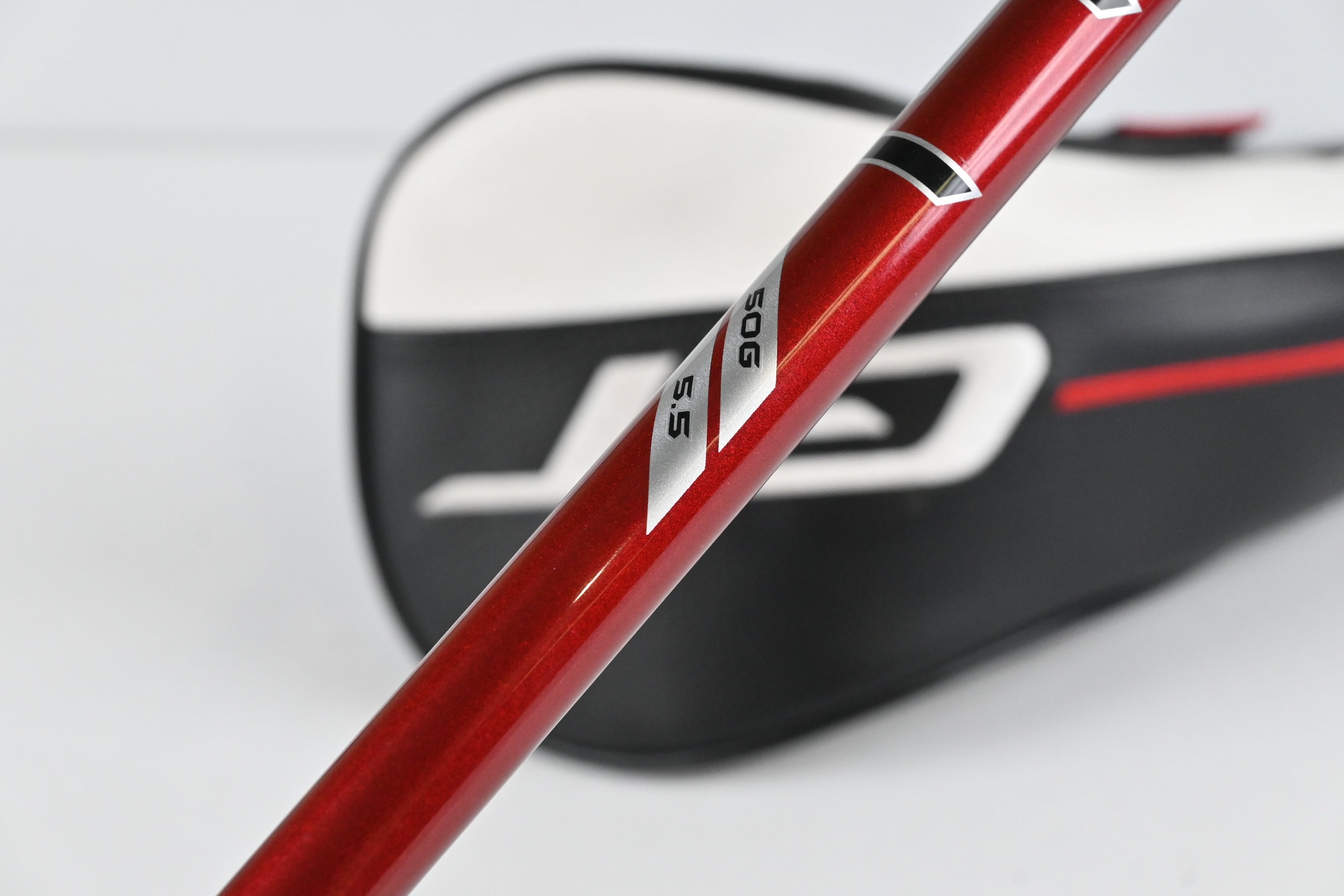Titleist GT2 Driver / 9 Degree / Regular Flex Denali Red 50 Shaft