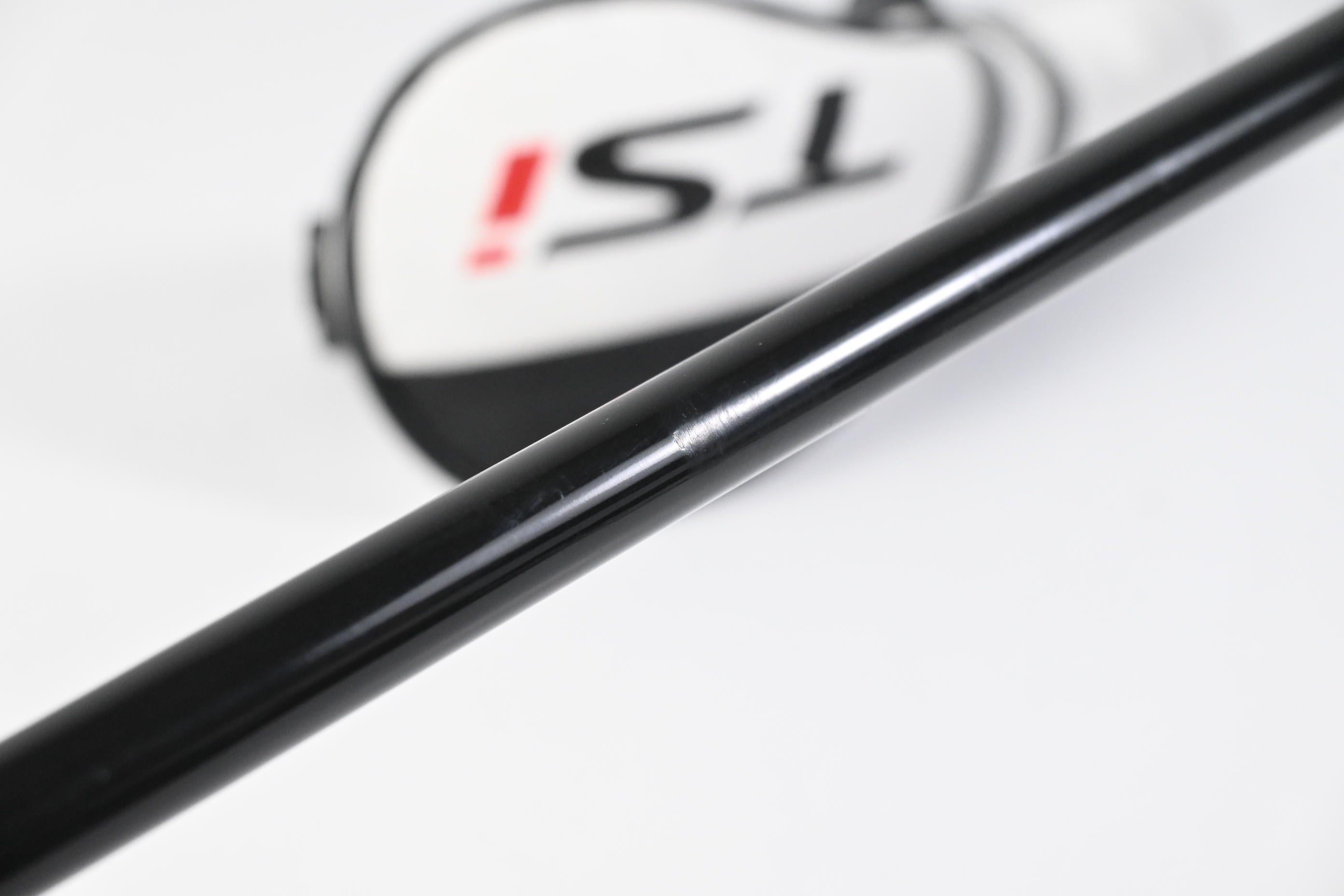 Titleist TSi2 #3 Hybrid / 18 Degree / Stiff Flex Tensei AV RAW White 90 Shaft
