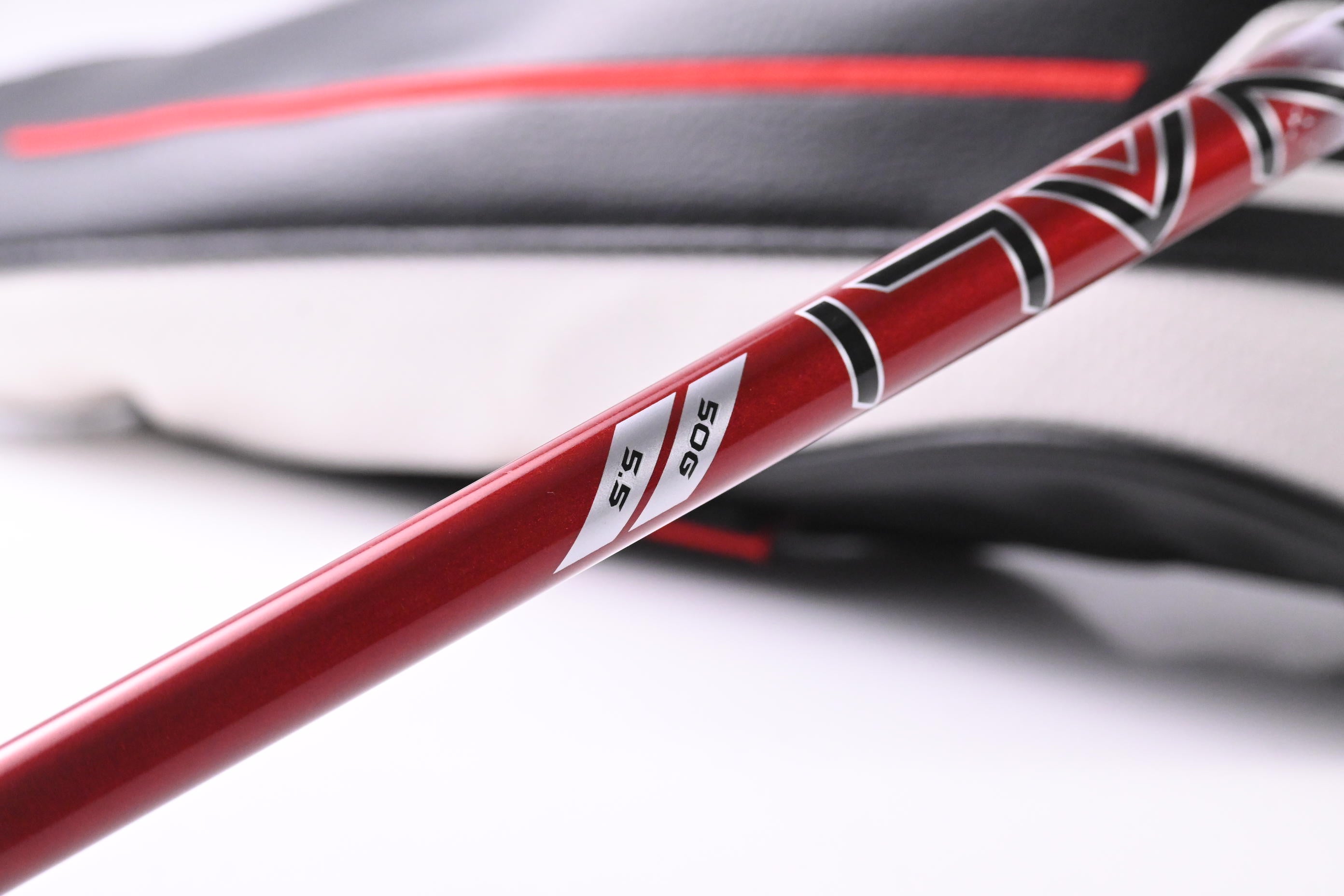 Titleist GT2 Driver / 10 Degree / Regular Flex Project X Denali Red 50 Shaft