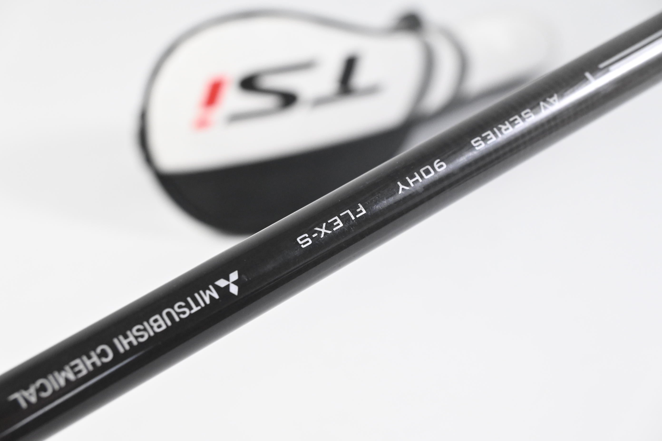 Titleist TSi2 #3 Hybrid / 18 Degree / Stiff Flex Tensei AV RAW White 90 Shaft