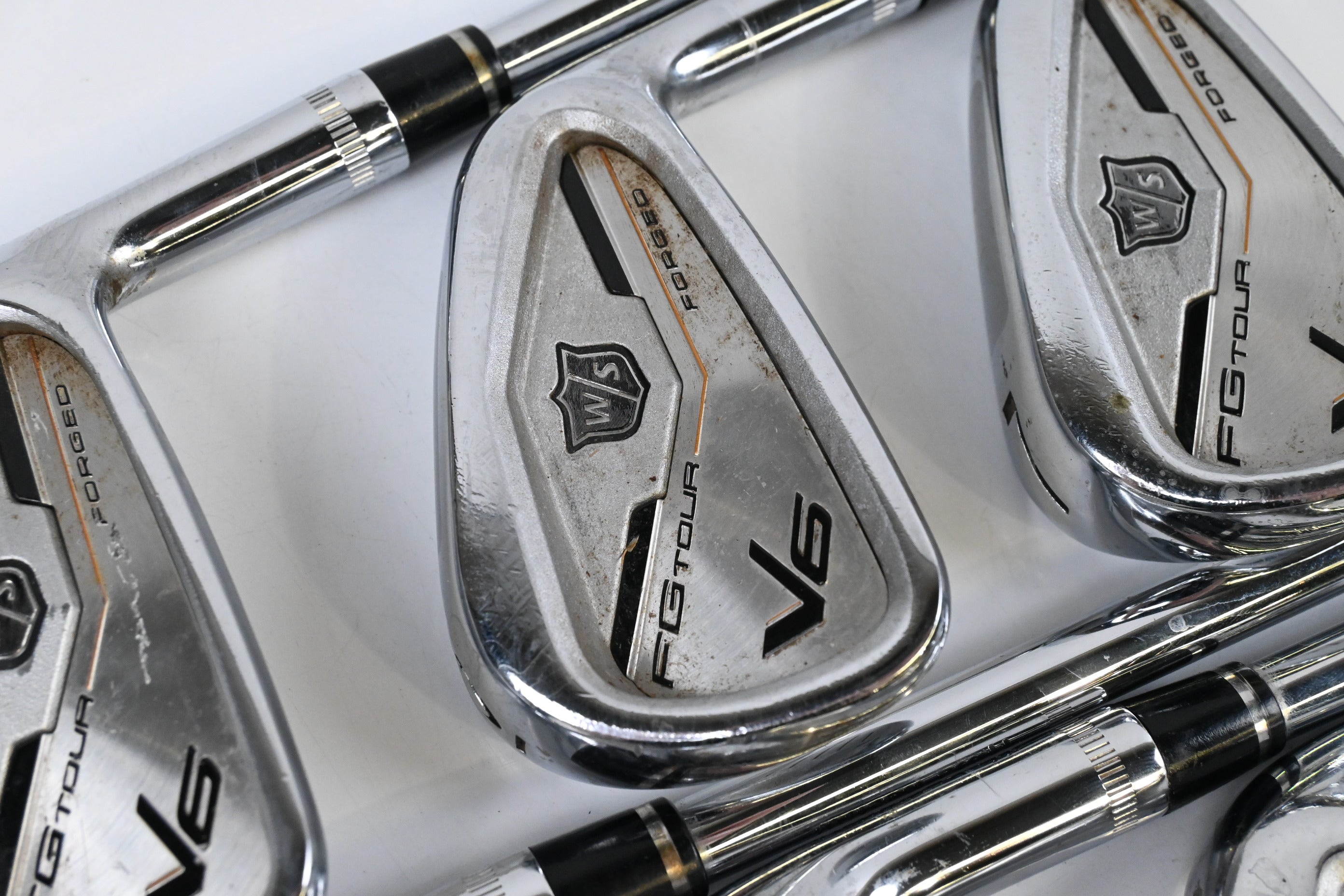 Wilson FG Tour V6 Irons / 5-PW / Stiff Flex Dynamic Gold S300 Shafts
