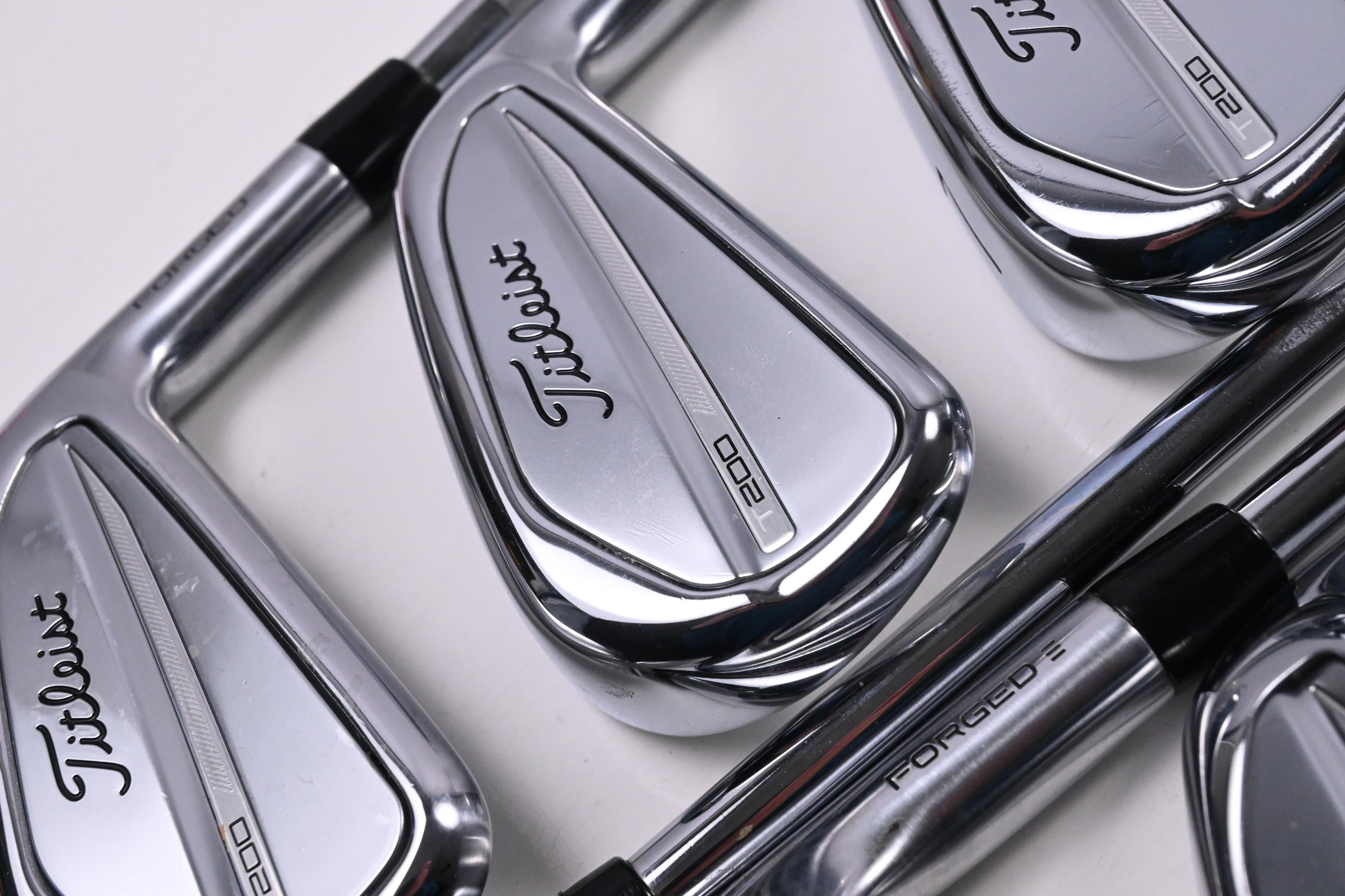 Titleist T200 2023 Irons / 5-PW+48° / Stiff Flex AMT Black S300 Shafts