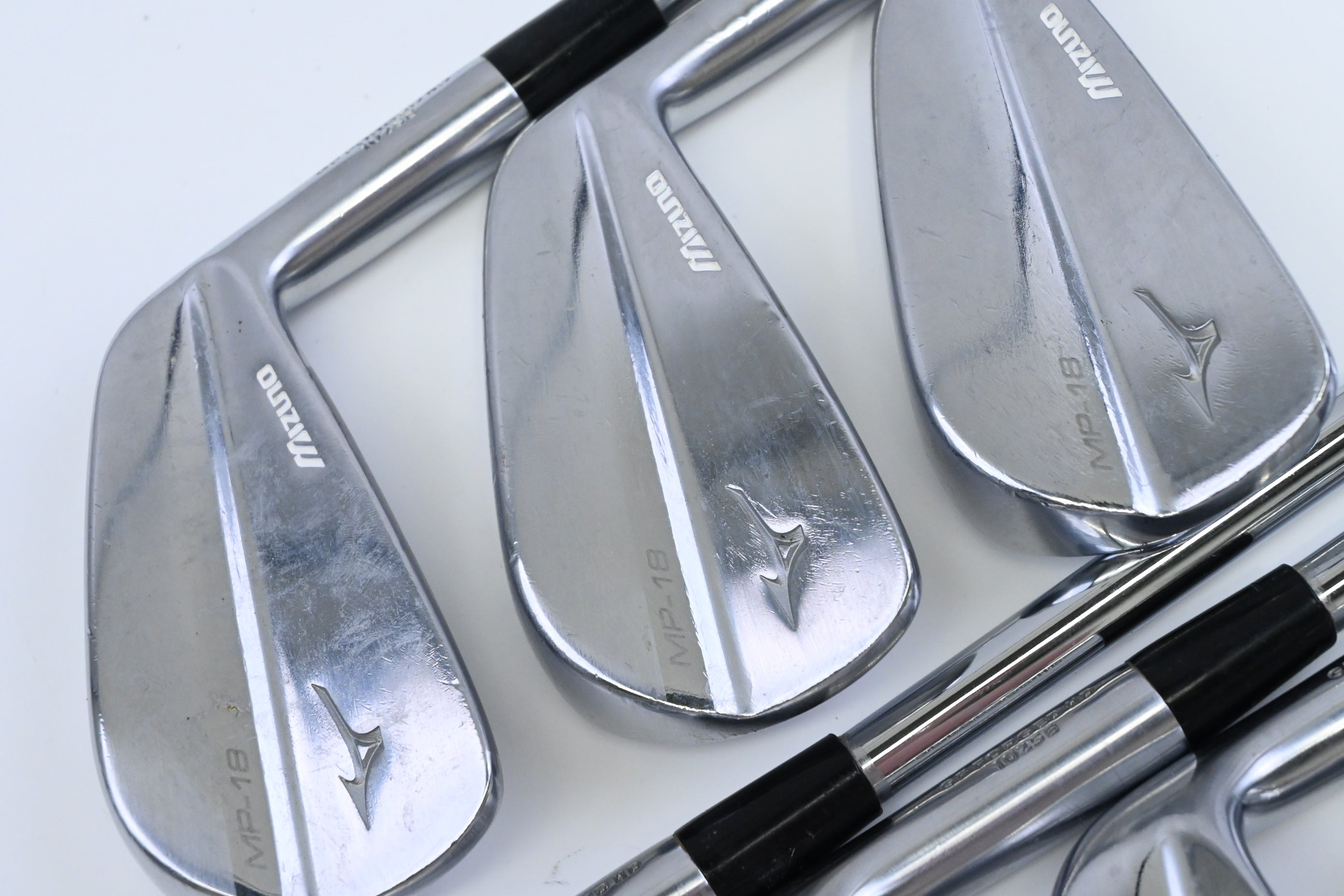 Mizuno MP-18 MB Irons / 4-PW / Stiff Flex Dynamic Gold S300 Shafts