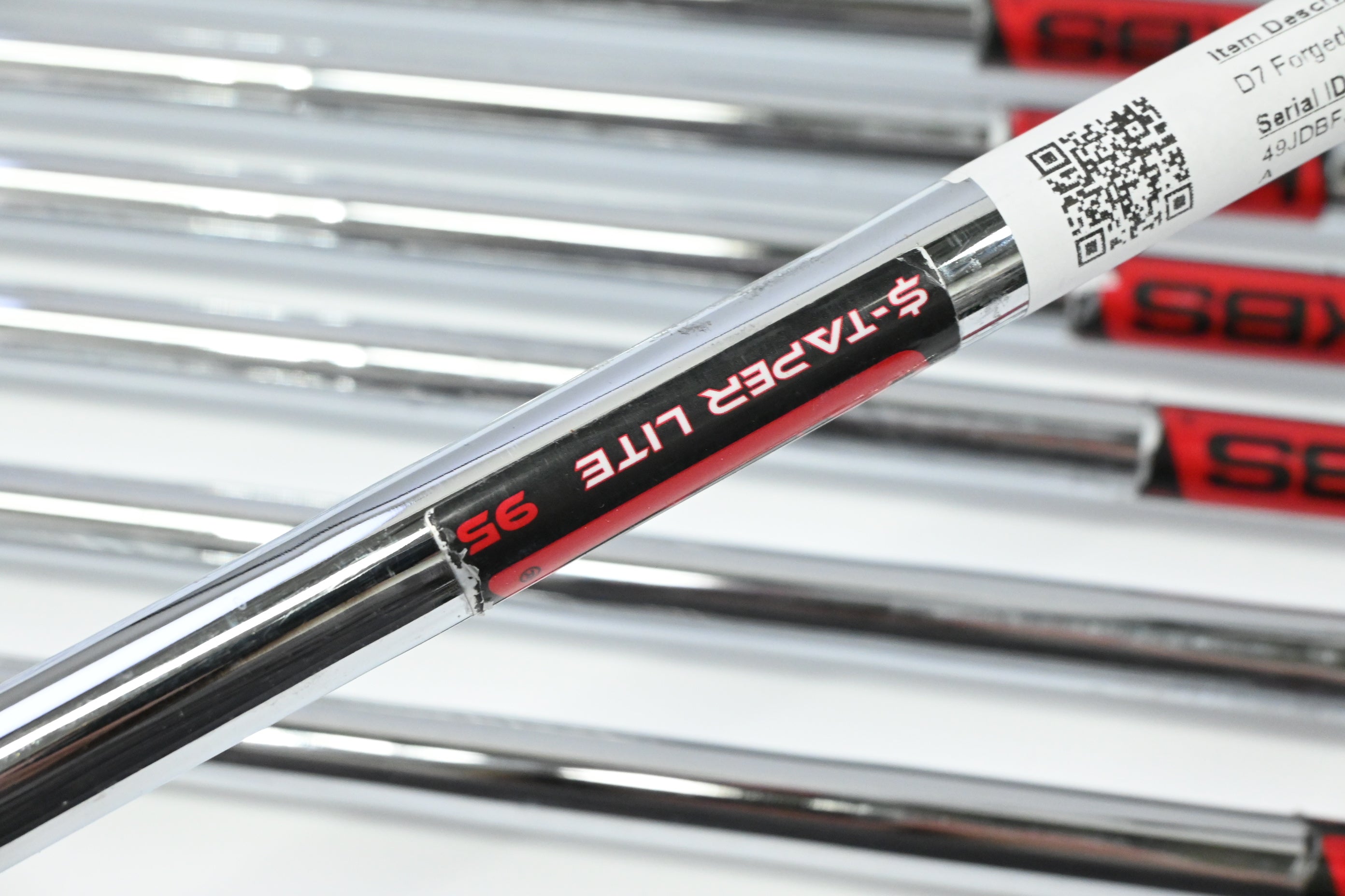 Wilson D7 Forged Irons / 4-PW+GW / Regular Flex KBS $-Taper Lite 95 Shafts