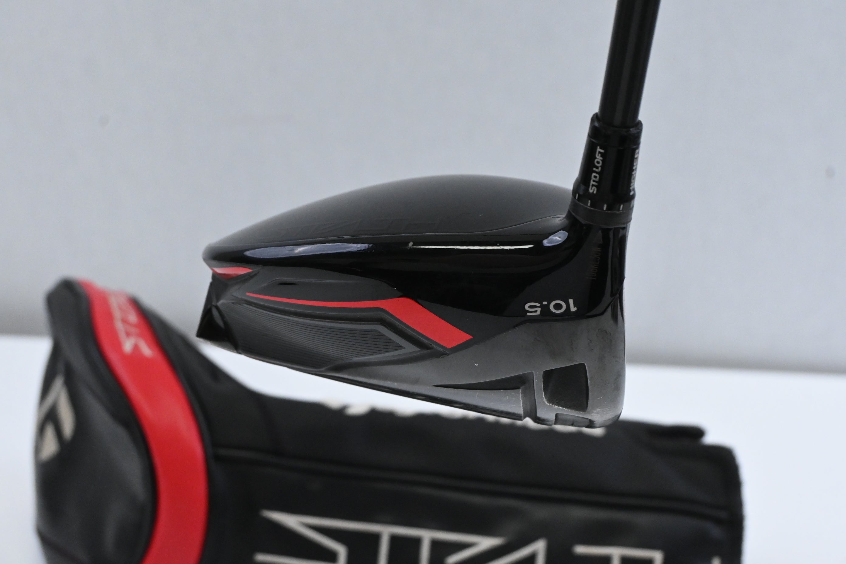 Left Hand Taylormade Stealth Driver / 10.5 Degree / Regular Flex Evenflow 60