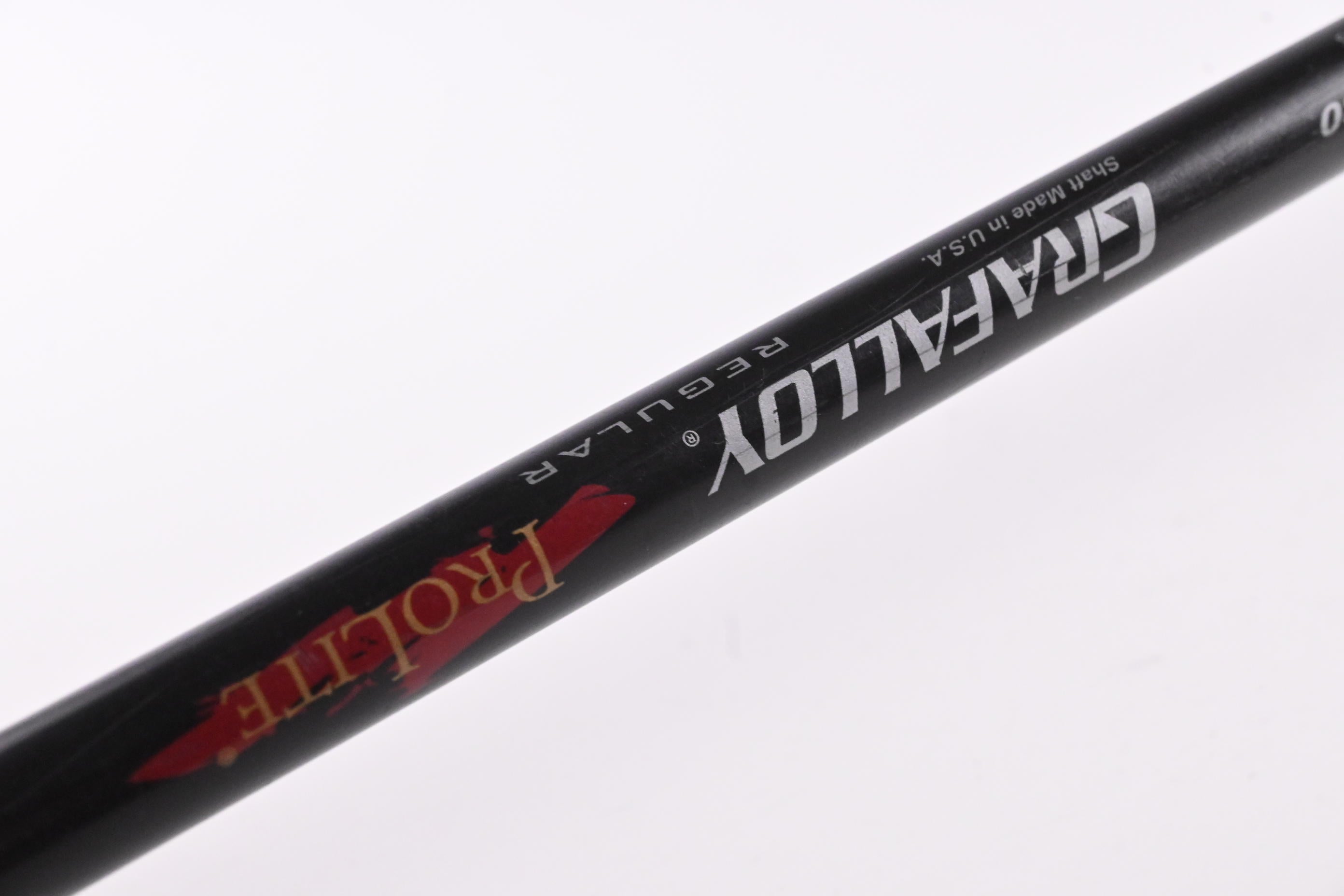Wilson Fat Shaft Deep Red Driver / 10.5 Degree / Regular Flex Grafalloy ProLite