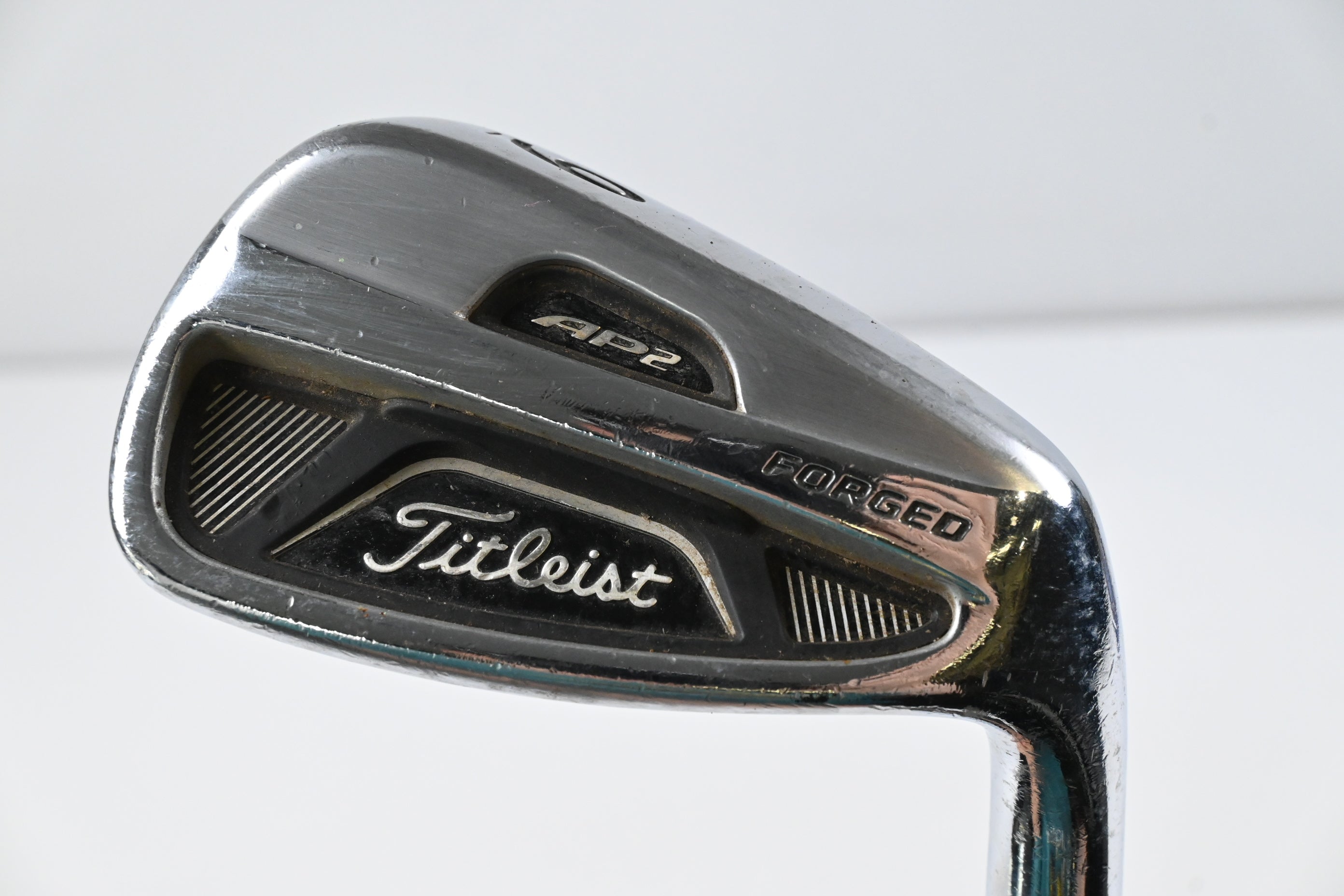 Titleist 712 AP2 #9 Iron / Stiff Flex Dynamic Gold SL S300 Shaft