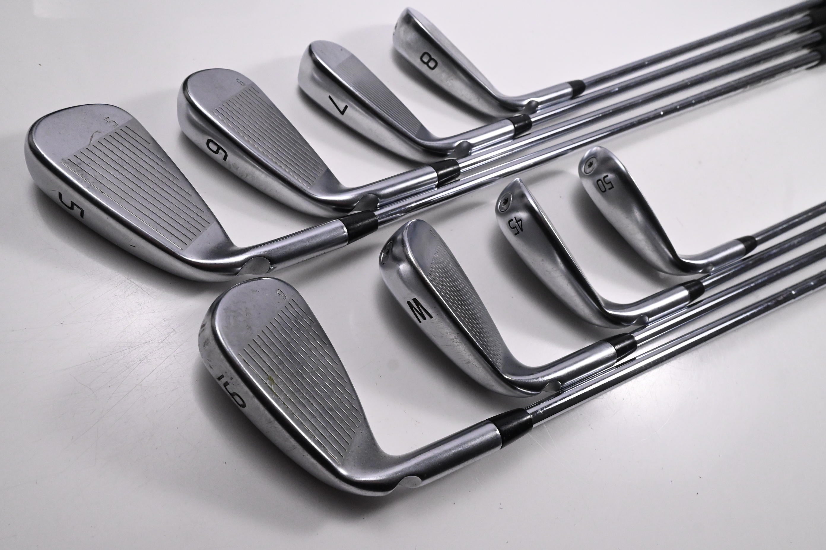 Ping G430 Irons / 5-PW+45°+50° / Black Dot / Regular Flex Elevate MPH 95 Shafts