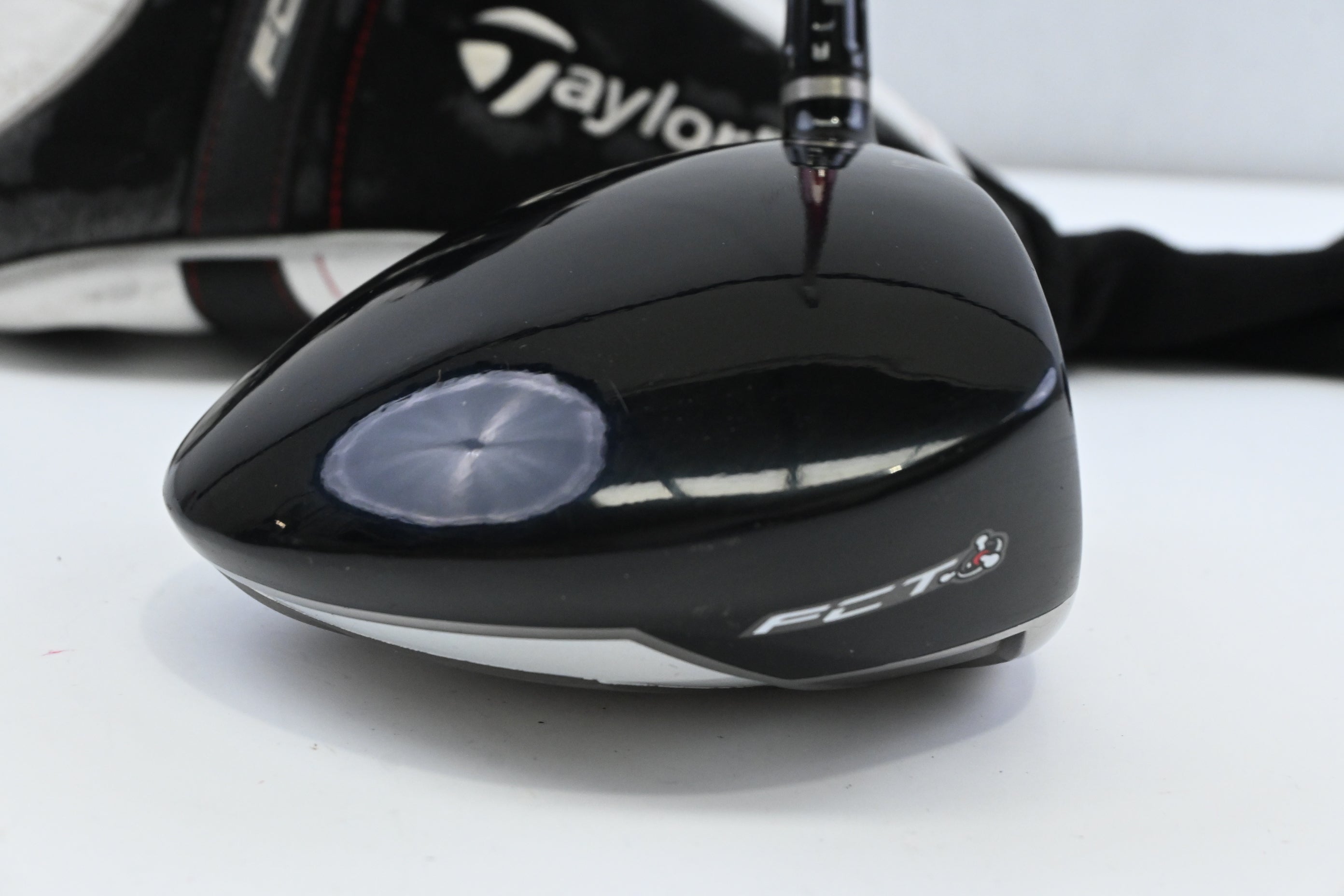 Taylormade R9 460 Driver / 10.5 Degree / Regular Flex Aldila Reax 60 Shaft