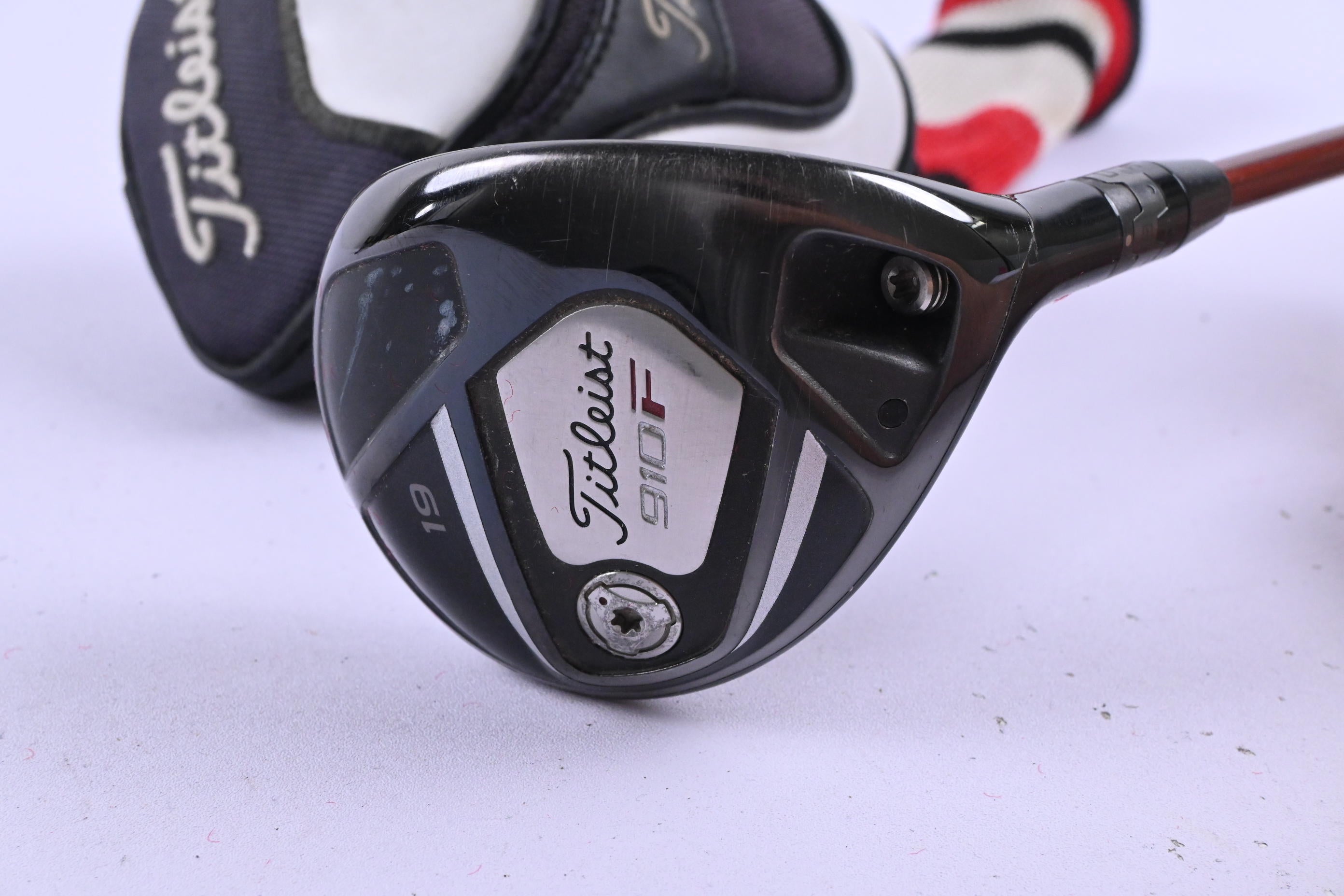 Titleist 910 F #5 Wood / 19 Degree / Regular Flex Diamana 'ilima 71 Shaft