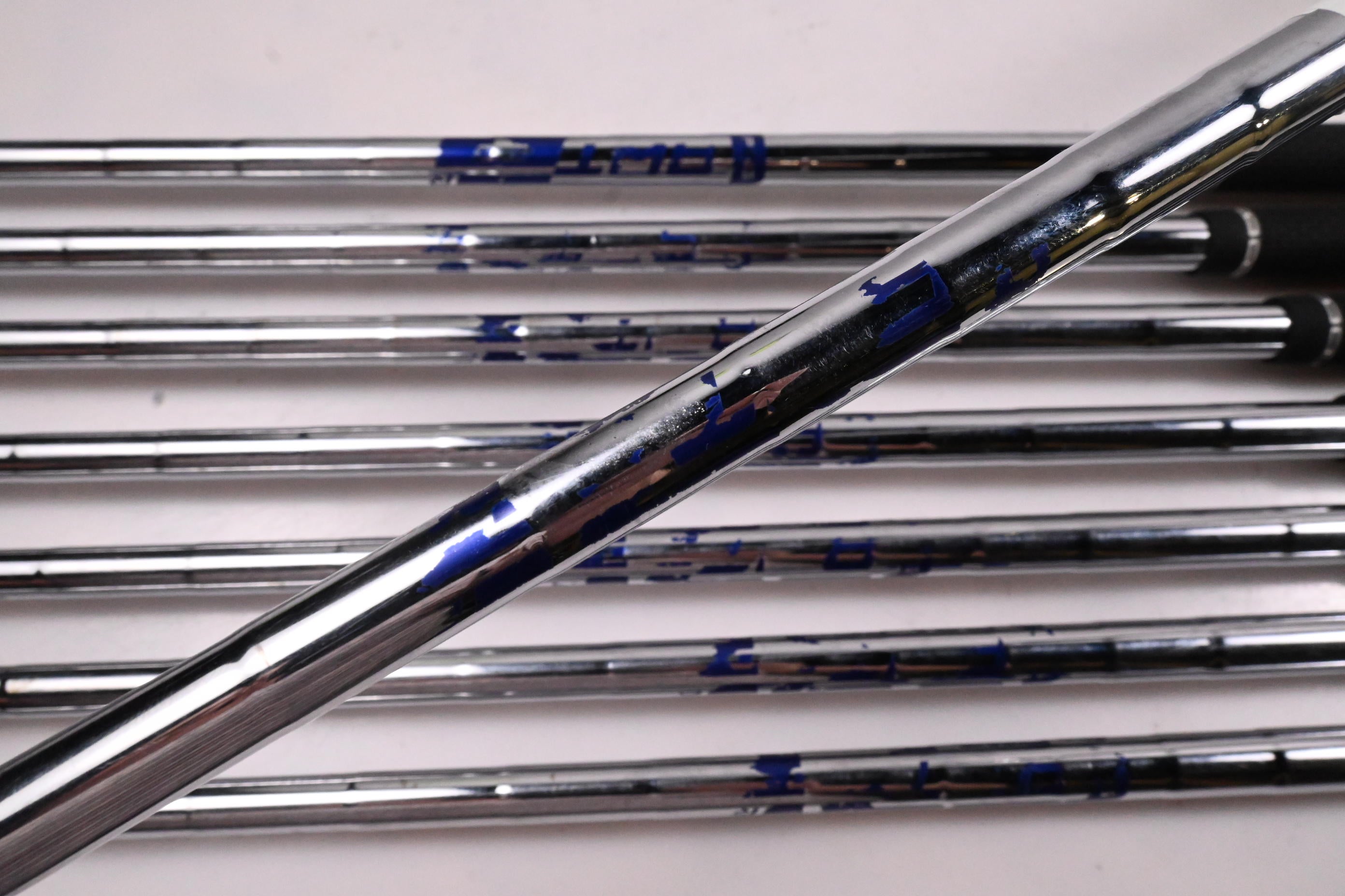 Ping G400 Irons / 4-PW+SW / Green Dot / Regular Flex Ping AWT 2.0 Shafts