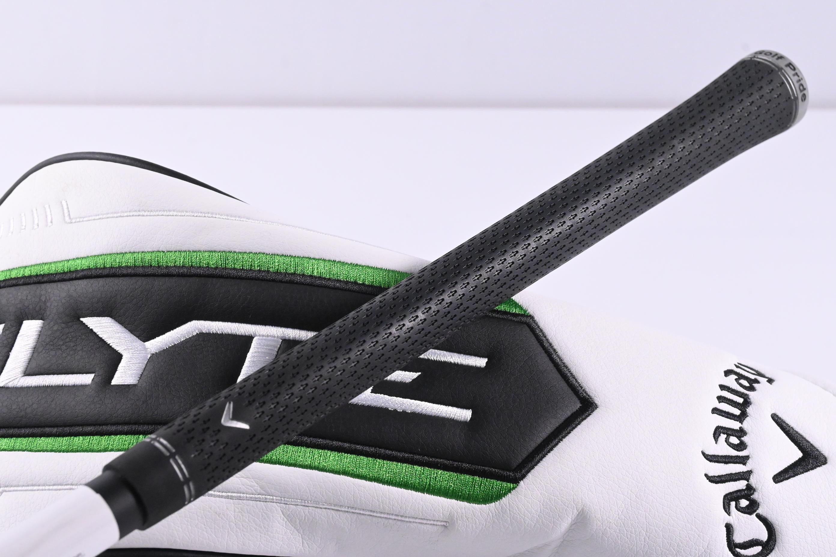 Callaway Elyte Driver / 10.5 Degree / Regular Flex Vanquish 4 Shaft