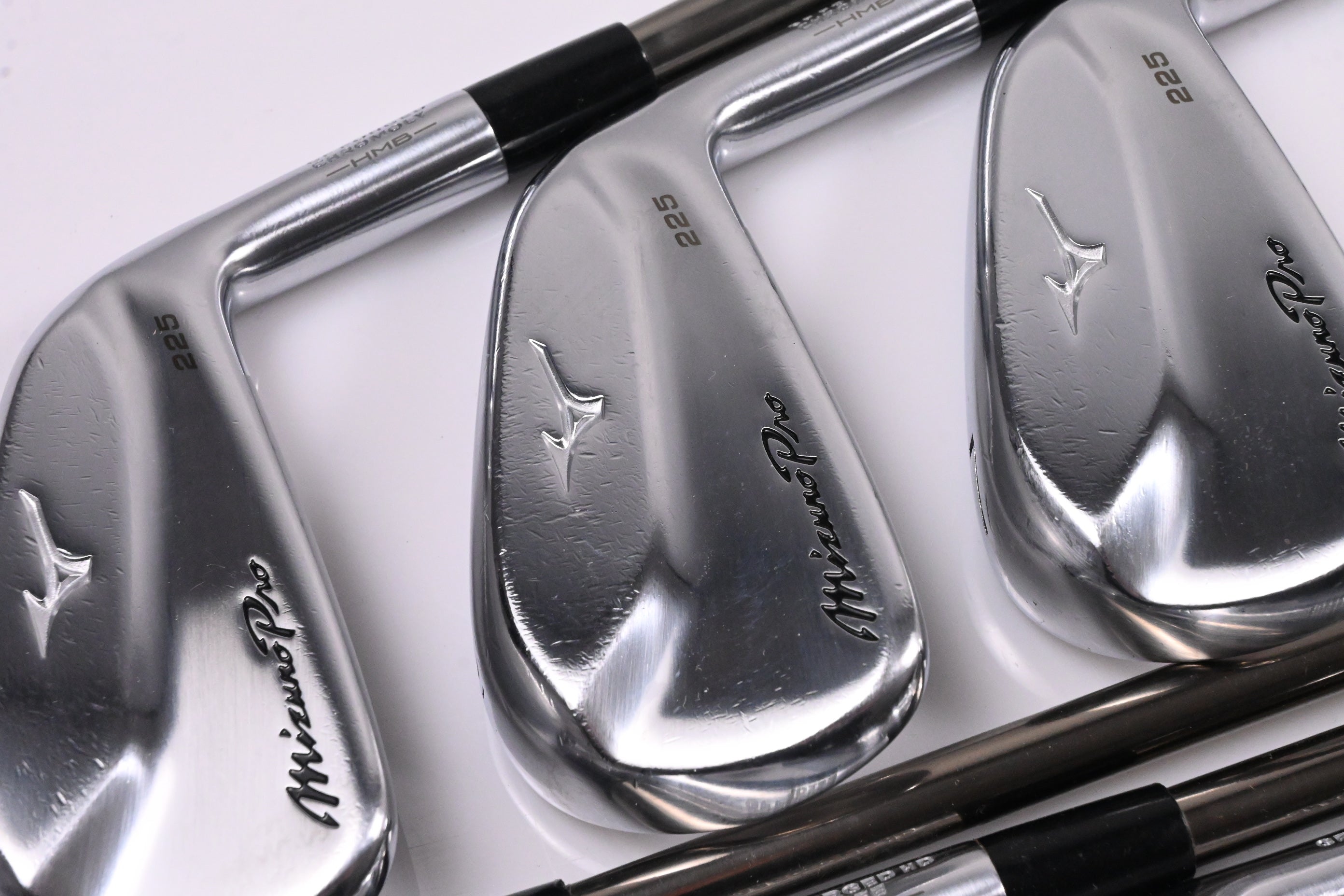 Mizuno Pro 225 Irons / 5-PW +GW / Senior Flex Recoil ESX 60 Shaft