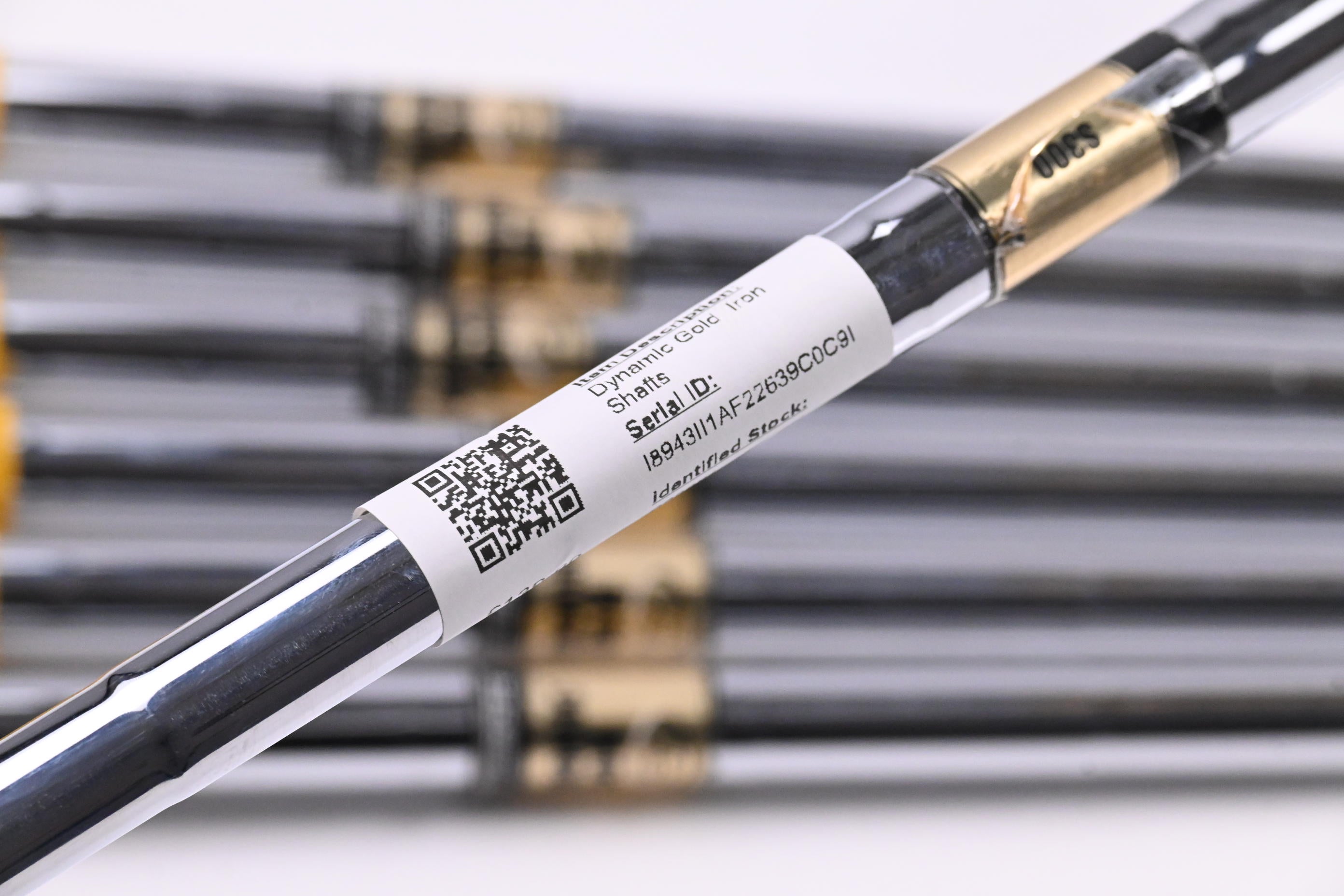 Dynamic Gold SL S300 Iron Shafts / Stiff Flex / Set Of 7 / .355" Tip