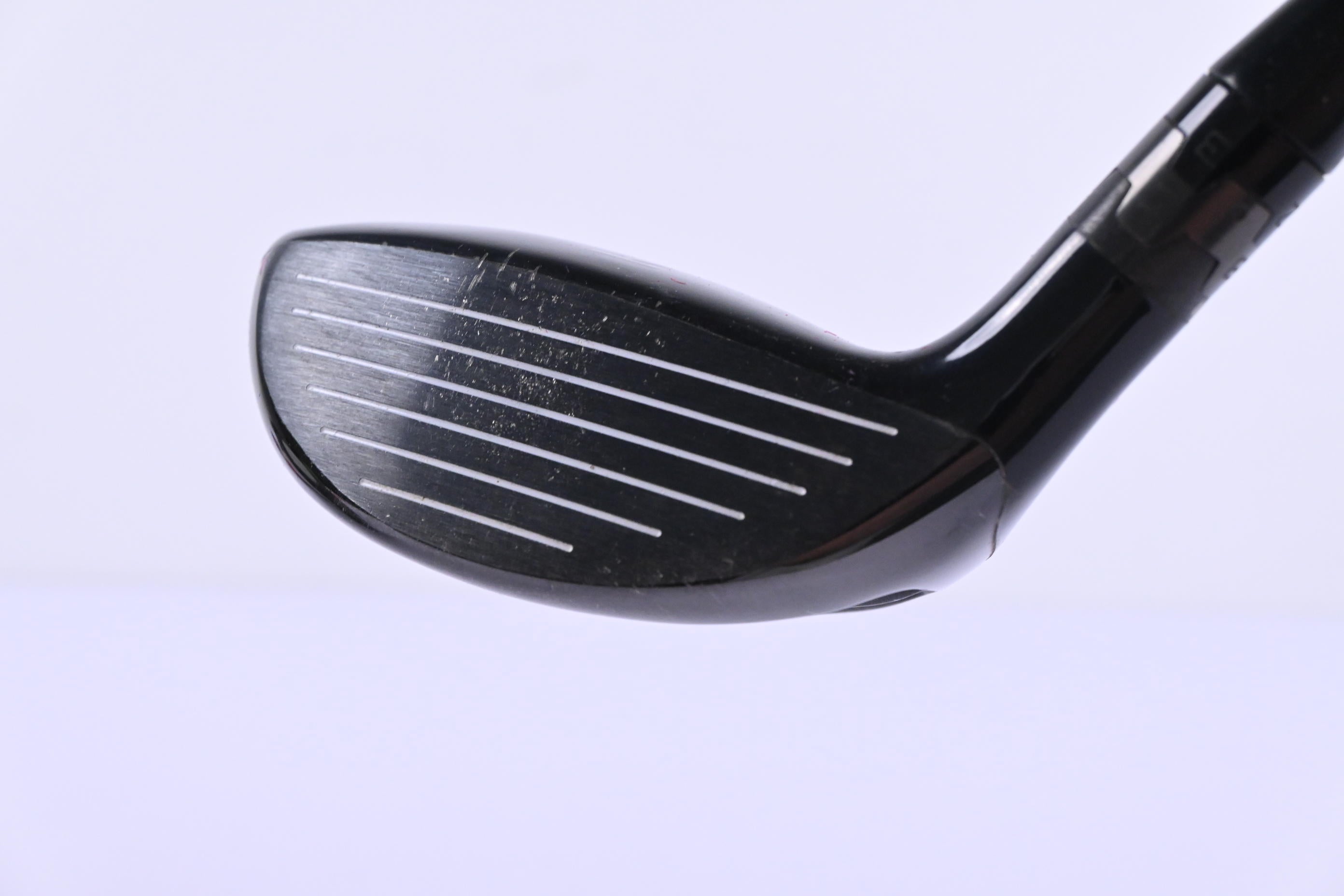 Titleist 910 F #5 Wood / 19 Degree / Regular Flex Diamana 'ilima 71 Shaft