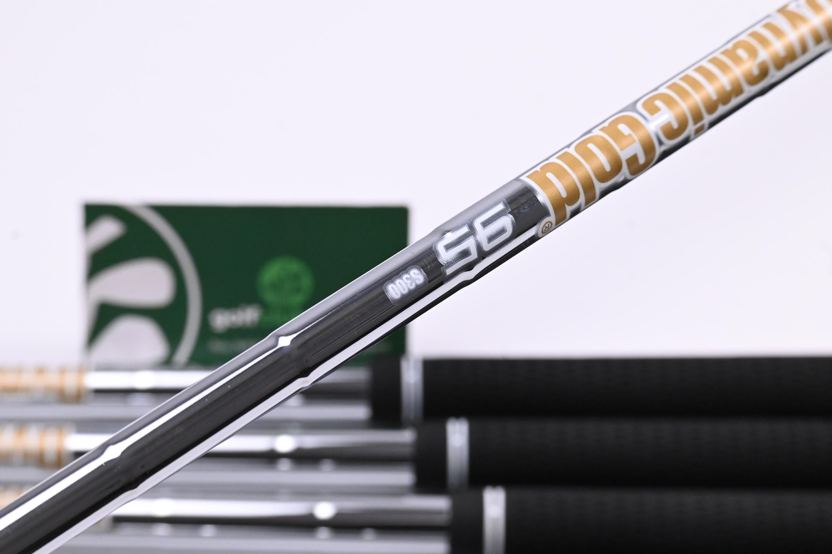 Mizuno Pro 241 Irons / 4-PW / Stiff Flex Dynamic Gold 95 S300 Shaft