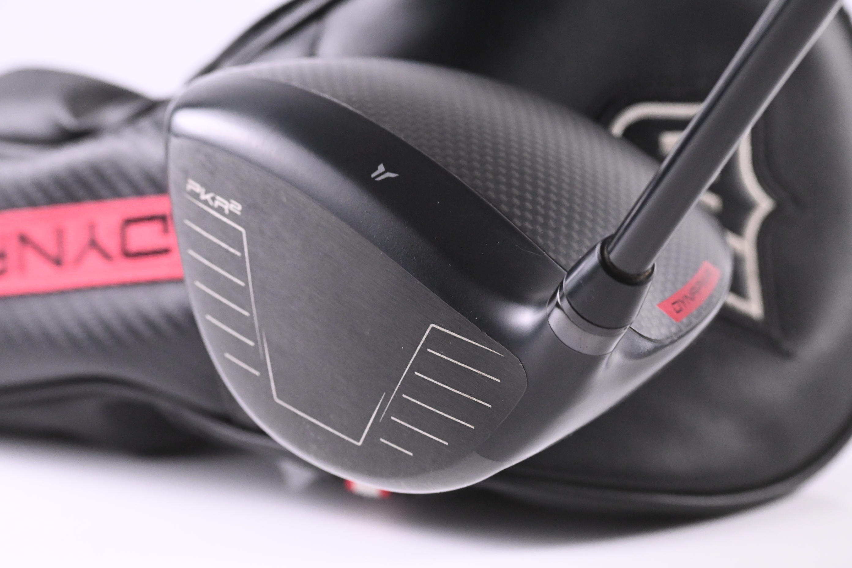 Wilson Dynapower Carbon 2023 Driver / 10.5 Degree / Regular Flex HZRDUS Smoke