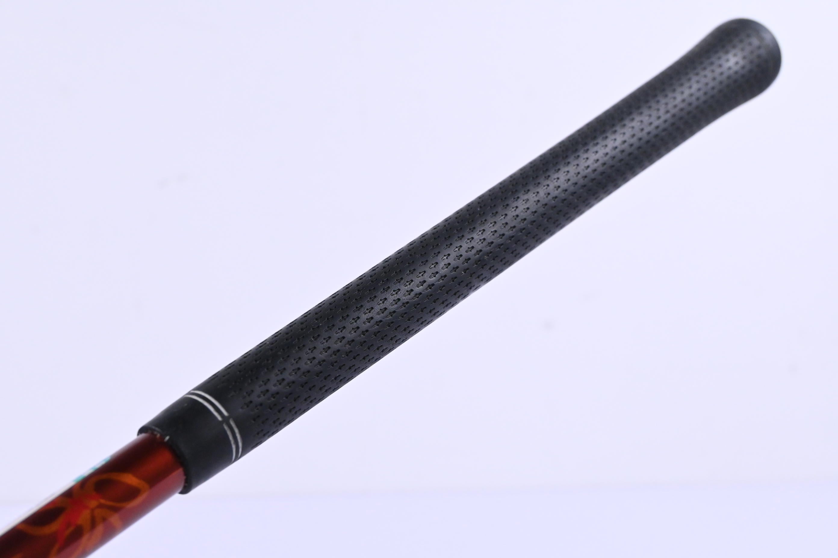Titleist 910 F #5 Wood / 19 Degree / Regular Flex Diamana 'ilima 71 Shaft