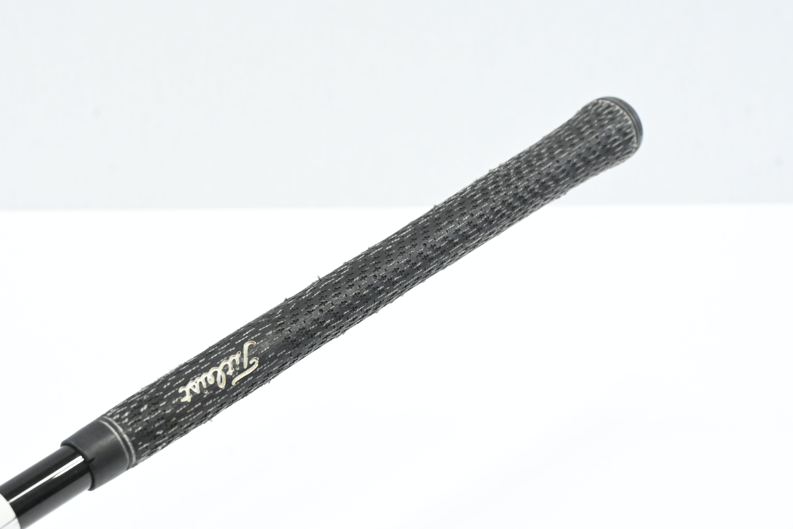 Titleist 983 E Driver / 8.5 Degree / Stiff Flex Fujikura Speeder Shaft