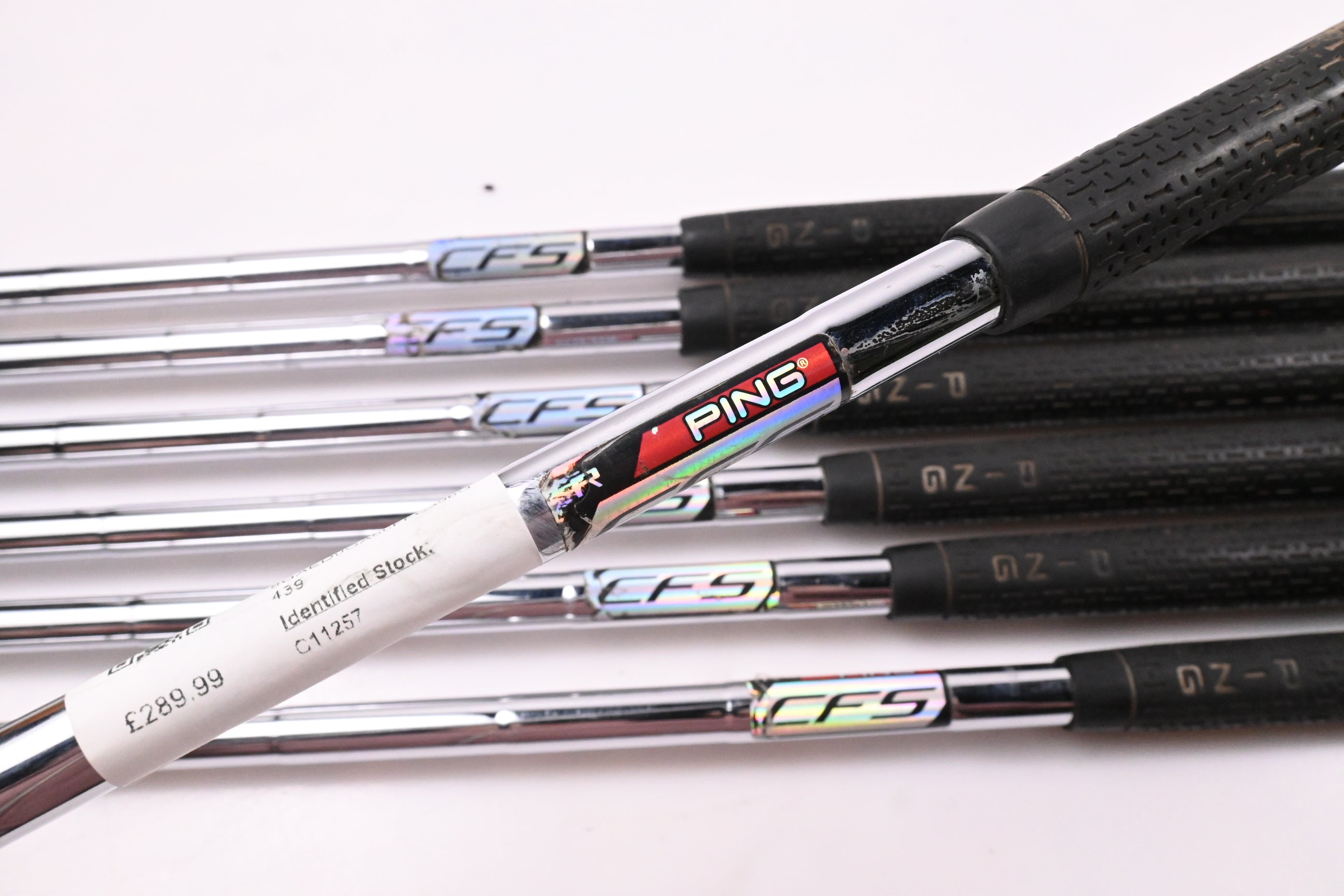 Ping G25 Irons / 4-PW / White Dot / Regular Flex Ping CFS Shafts