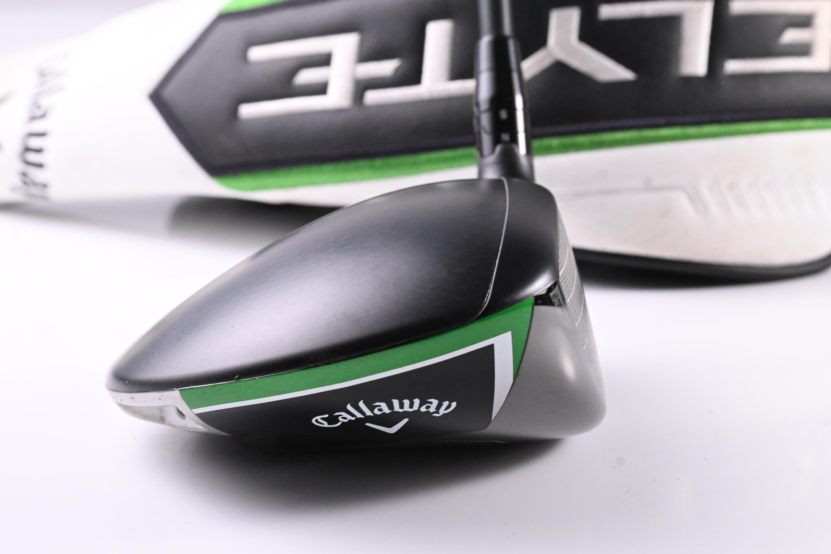Callaway Elyte Driver / 10.5 Degree / Regular Flex Vanquish 4 Shaft