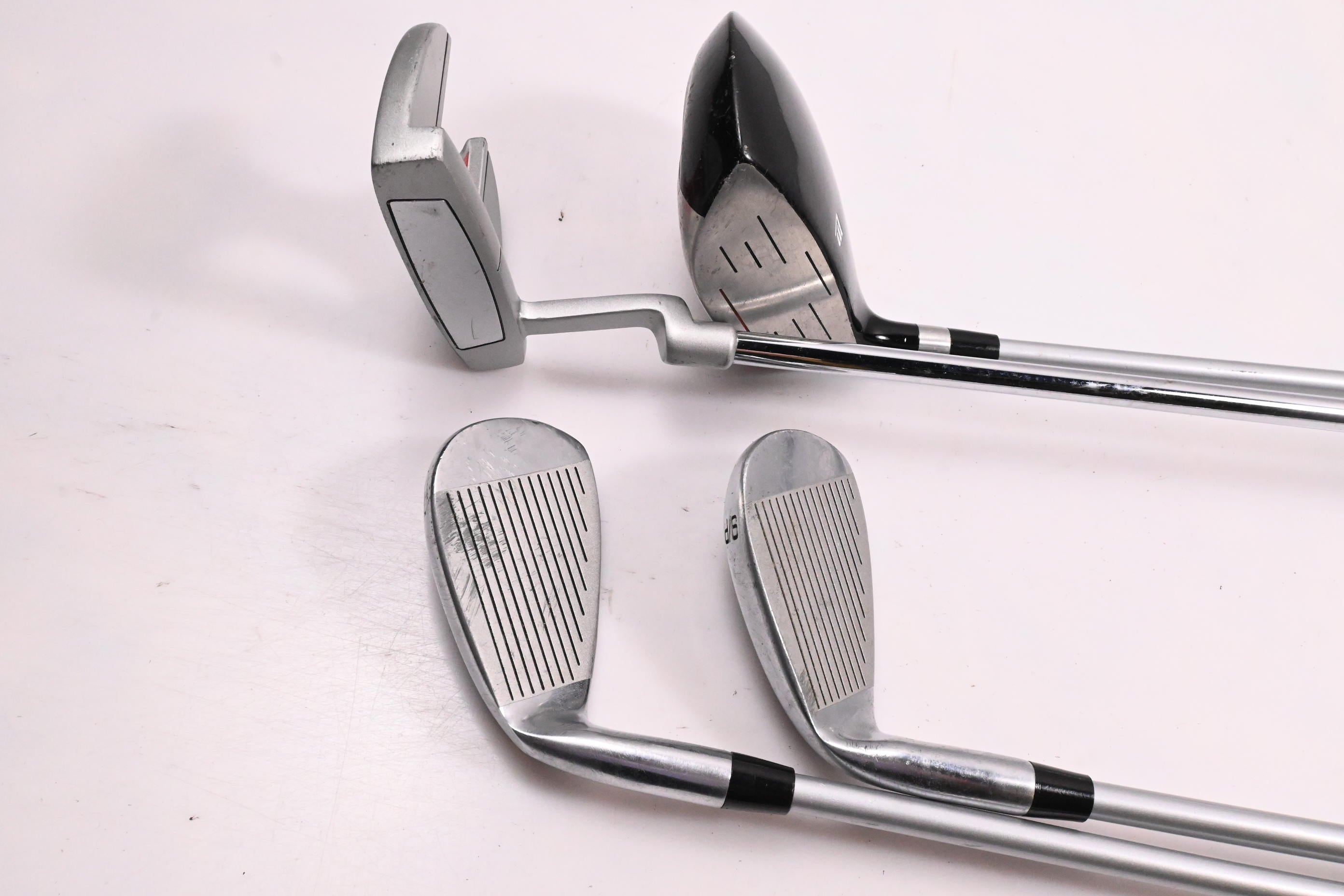 Junior Masters 530 Package Set / Woods, Irons, Putter, Bag