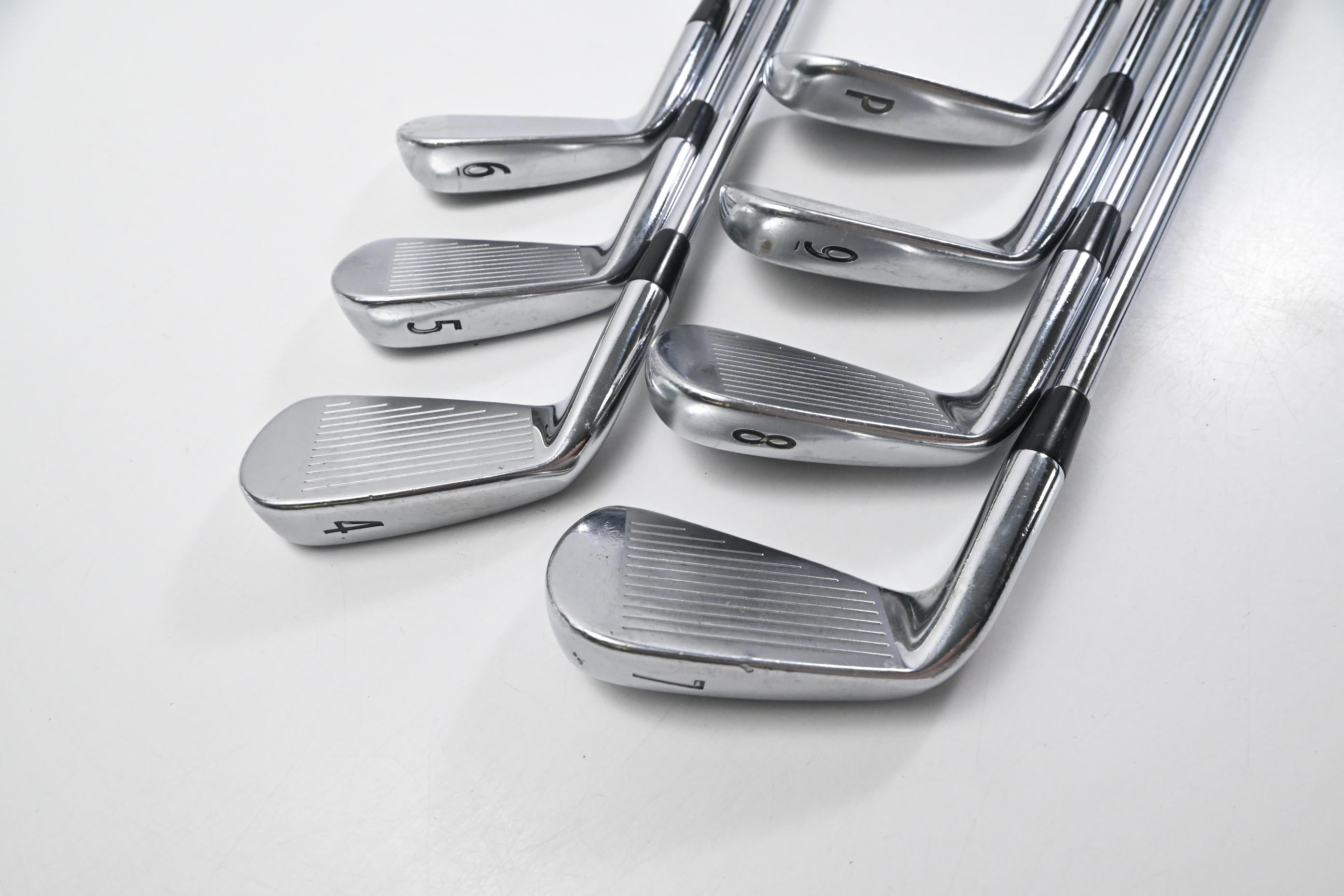 Titleist 712 AP2 Irons / 4-PW / Regular Flex Dynamic Gold Shafts