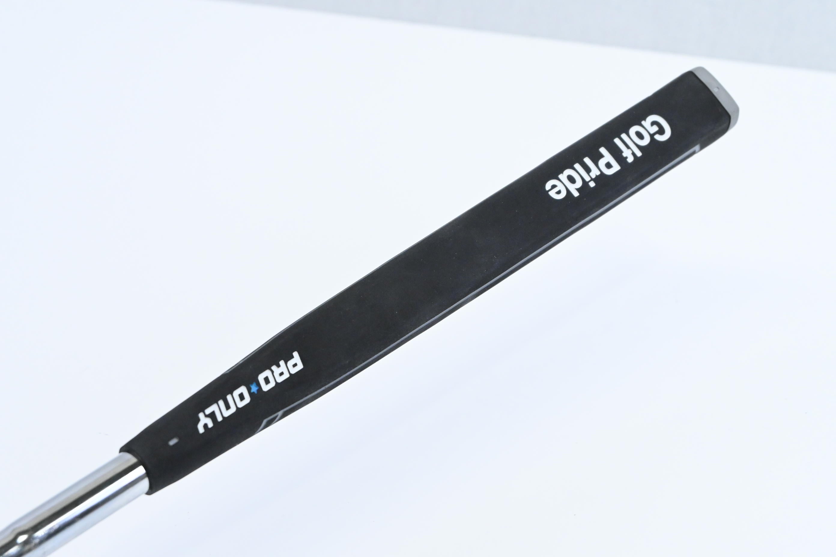 Cleveland Classic Collection Black 2 Putter / 35 Inch