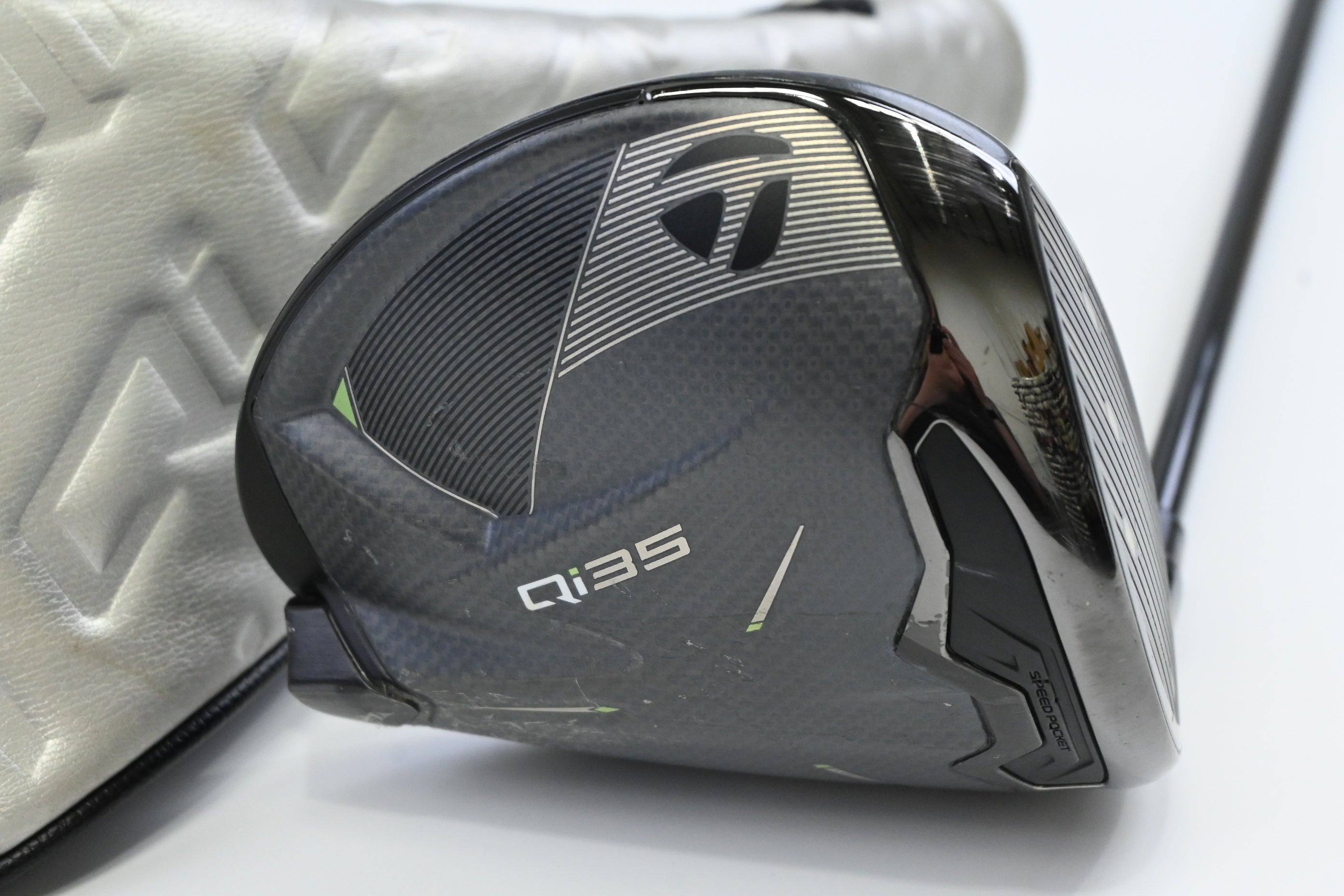 Taylormade Qi35 Max Driver / 9 Degree / Regular Flex Fujikura Ventus TR Blue