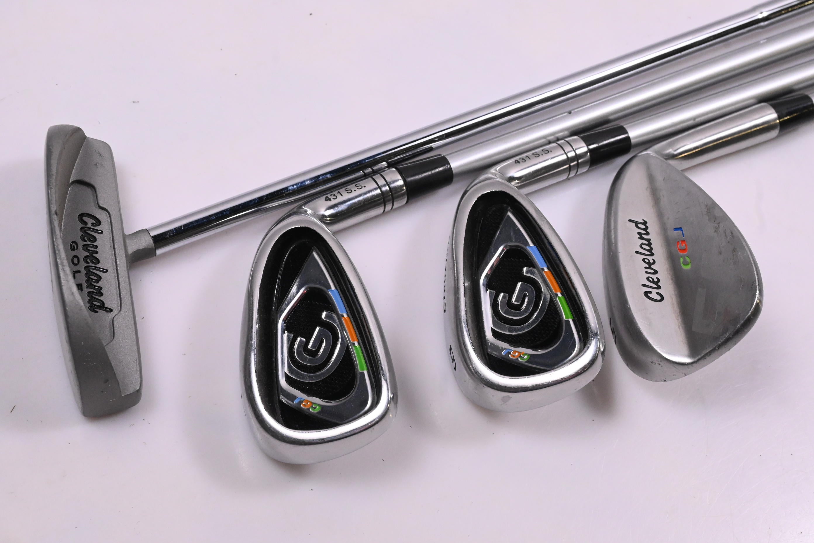 Junior Cleveland CGJ Package Set / Irons, Putter