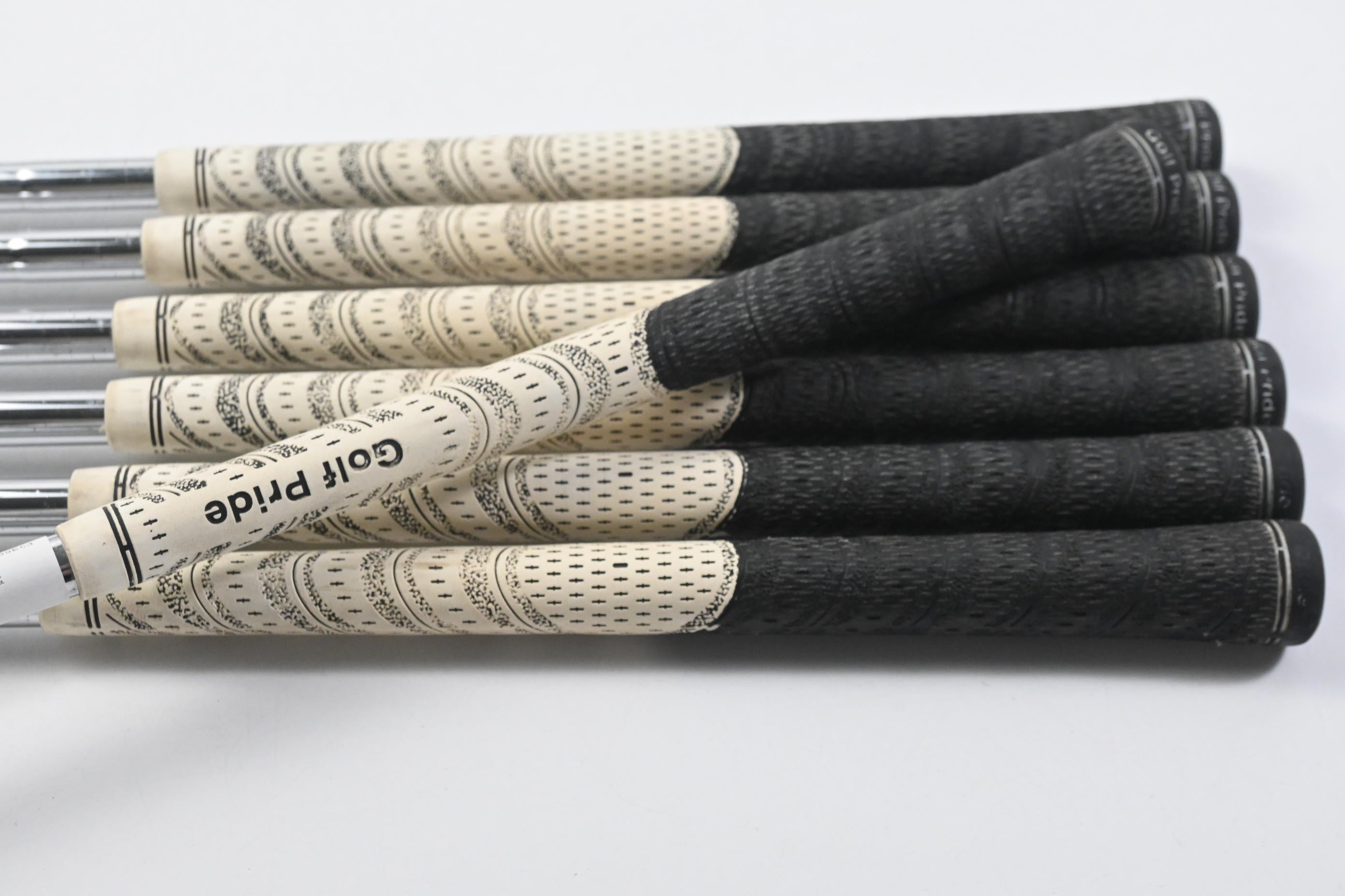 Titleist 712 AP2 Irons / 4-PW / Regular Flex Dynamic Gold Shafts