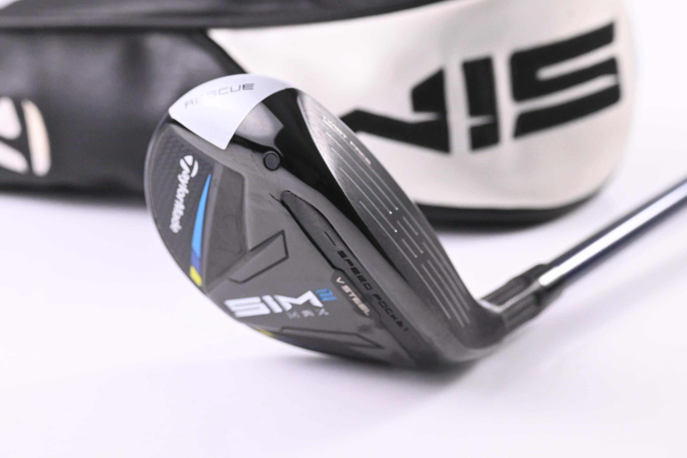 Taylormade SIM2 Max #4 Hybrid / 22 Degree / Regular Flex Fujikura Ventus Blue 6