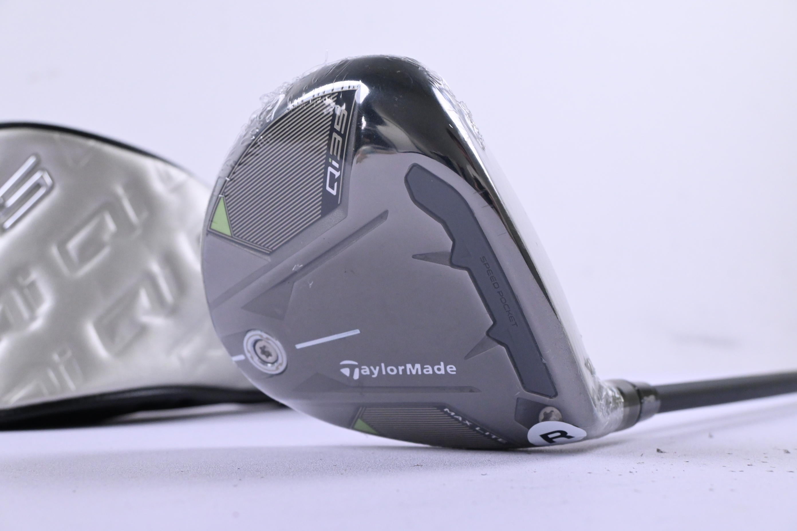 Taylormade Qi35 Max Lite #5 Wood / 18.5 Degree / Regular Flex Vanquish 4 Shaft