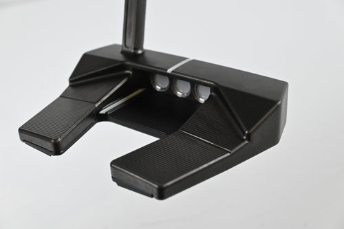 Scotty Cameron Phantom Black 5.5 Putter / 35 Inch