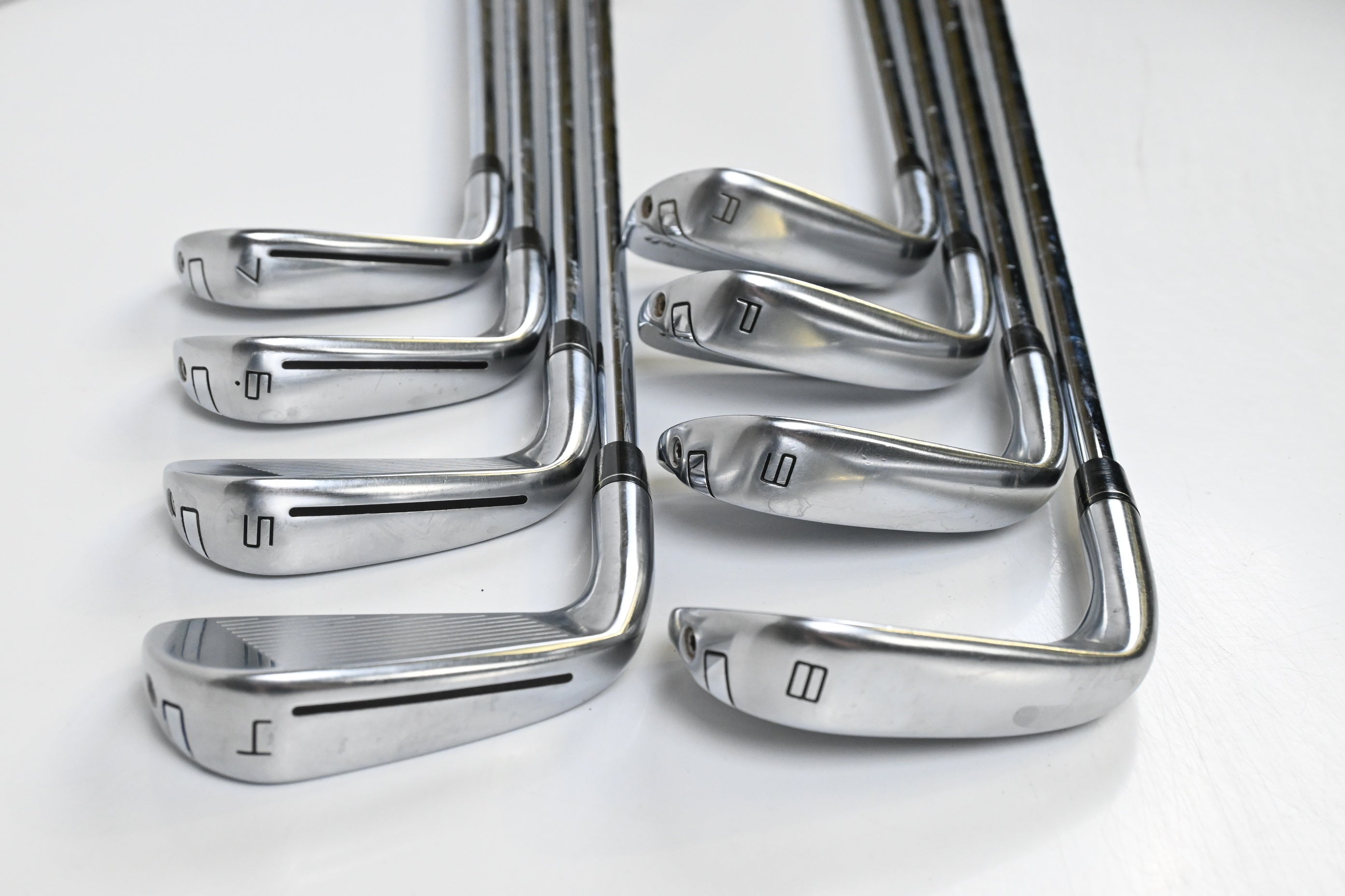 Taylormade P790 2017 Irons / 4-PW+GW / Regular Flex KBS Tour Shafts