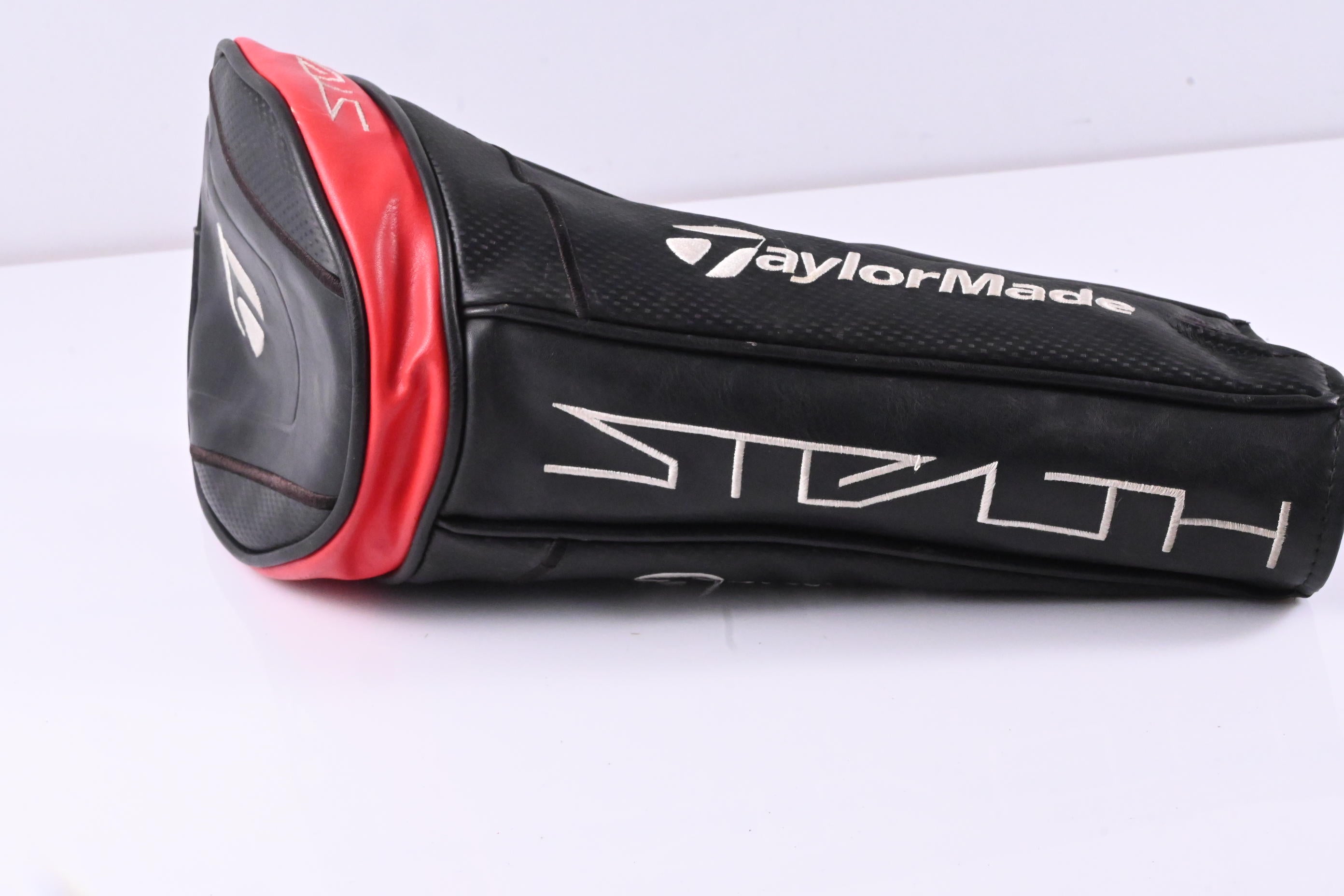 Taylormade Stealth Plus Driver / 10.5 Degree / Stiff Flex Hzrdus Smoke Red RDX