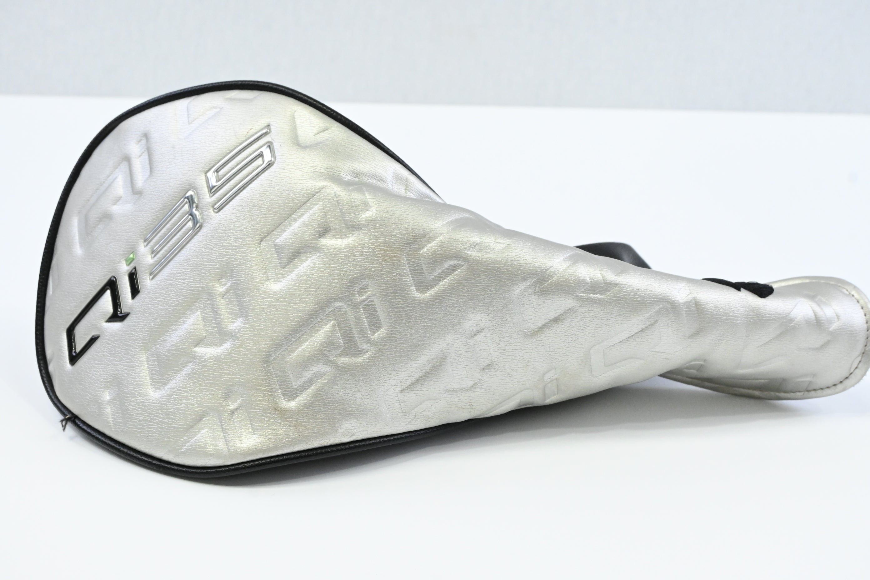 Taylormade Qi35 Max Driver / 9 Degree / Regular Flex Fujikura Ventus TR Blue