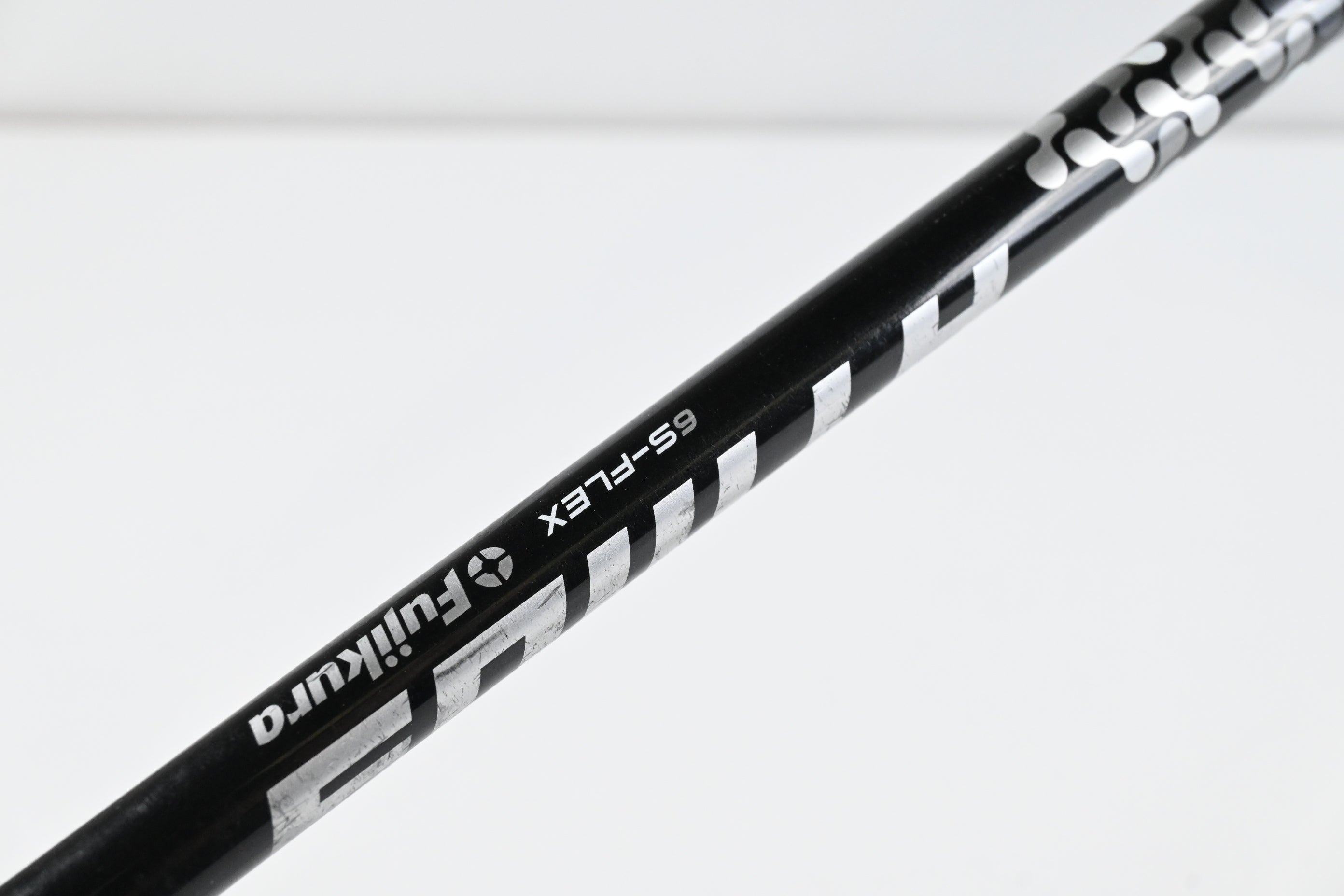 Taylormade M6 Driver / 9 Degree / Stiff Flex Fujikura Atmos Black 6 Shaft