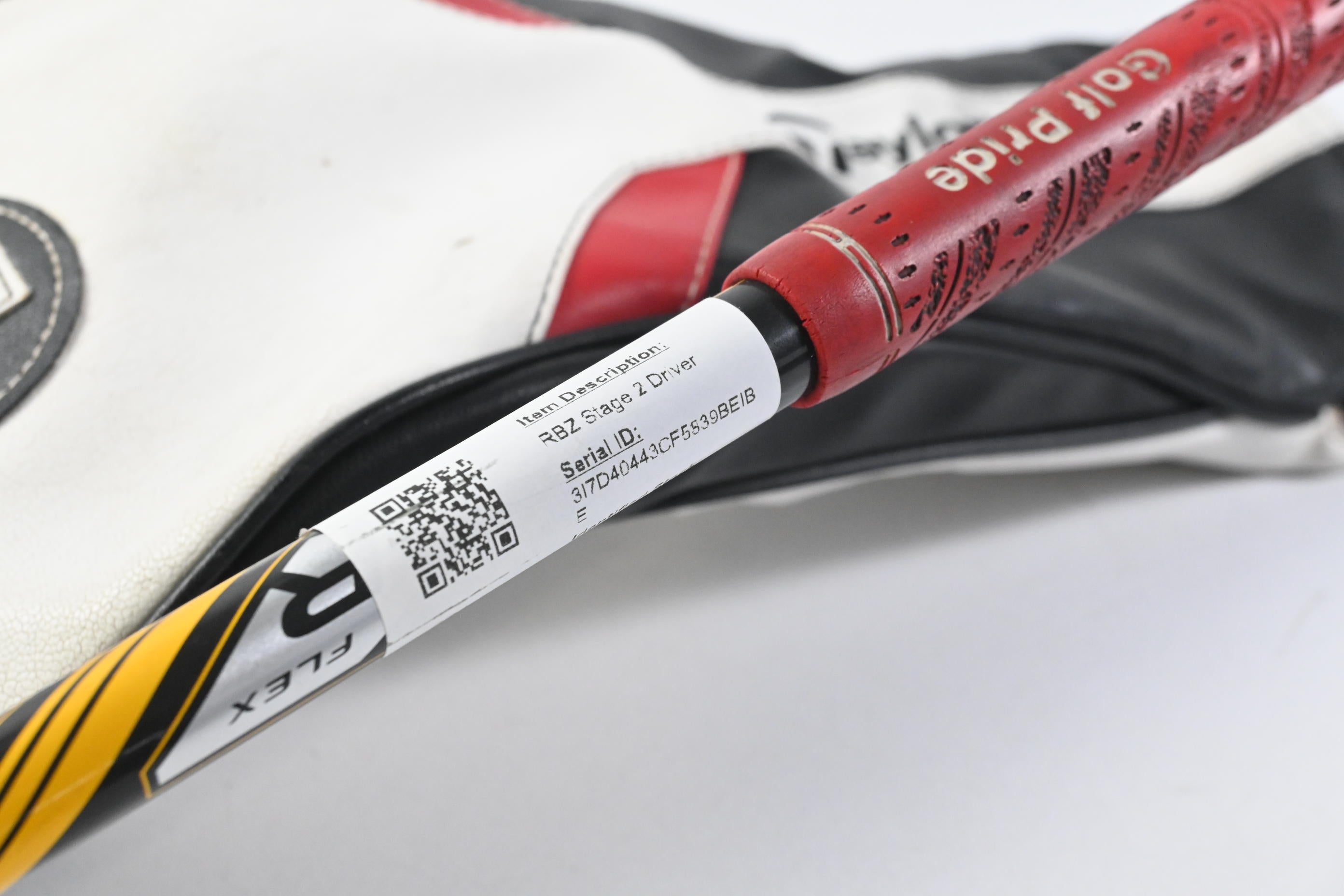 Taylormade RBZ Stage 2 Driver / 10.5 Degree / Regular Flex Rocketfuel 50 Shaft
