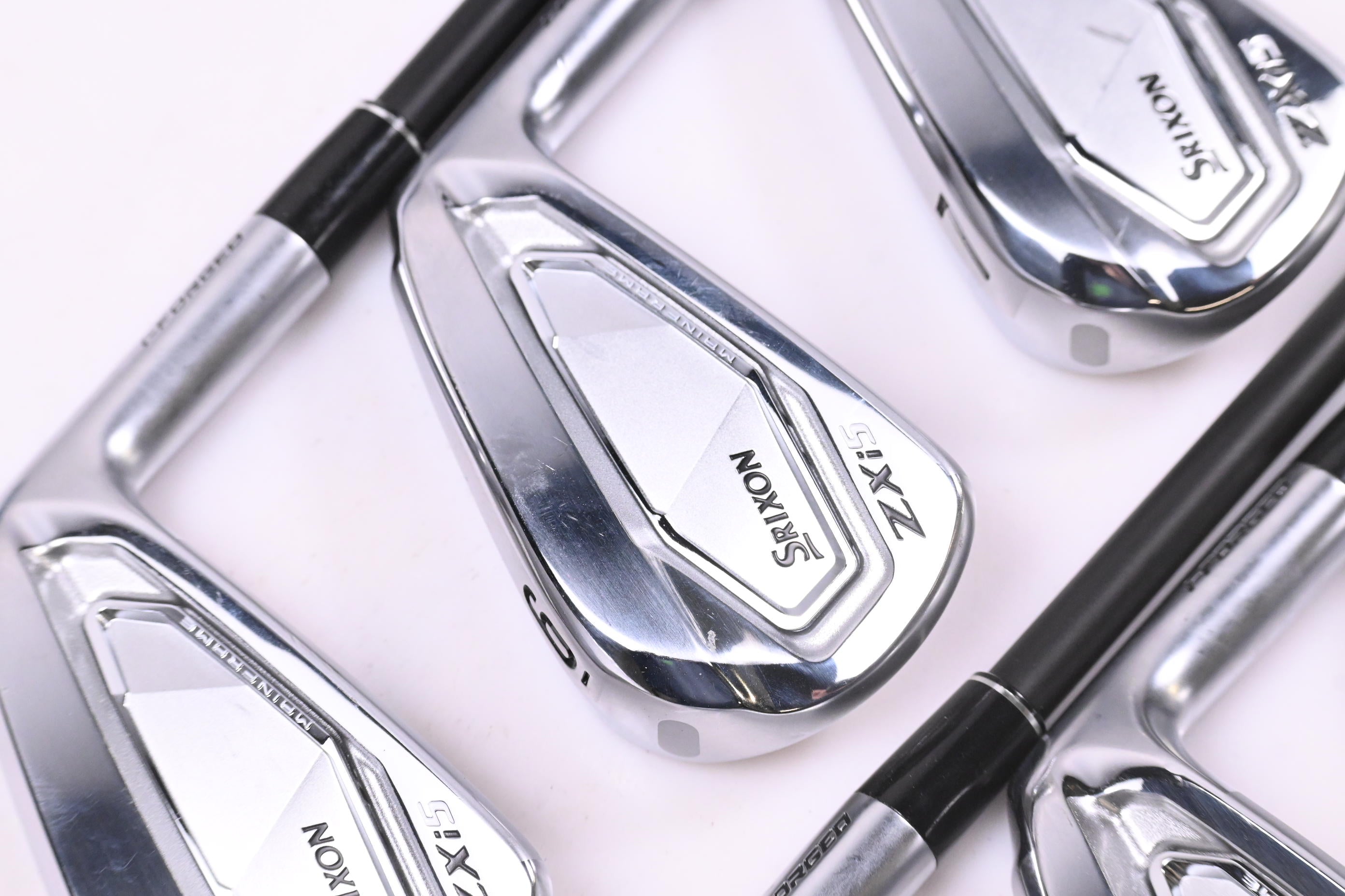 Srixon ZXi5 Irons / 5-PW / Regular Flex KBS TGI 60 Shafts