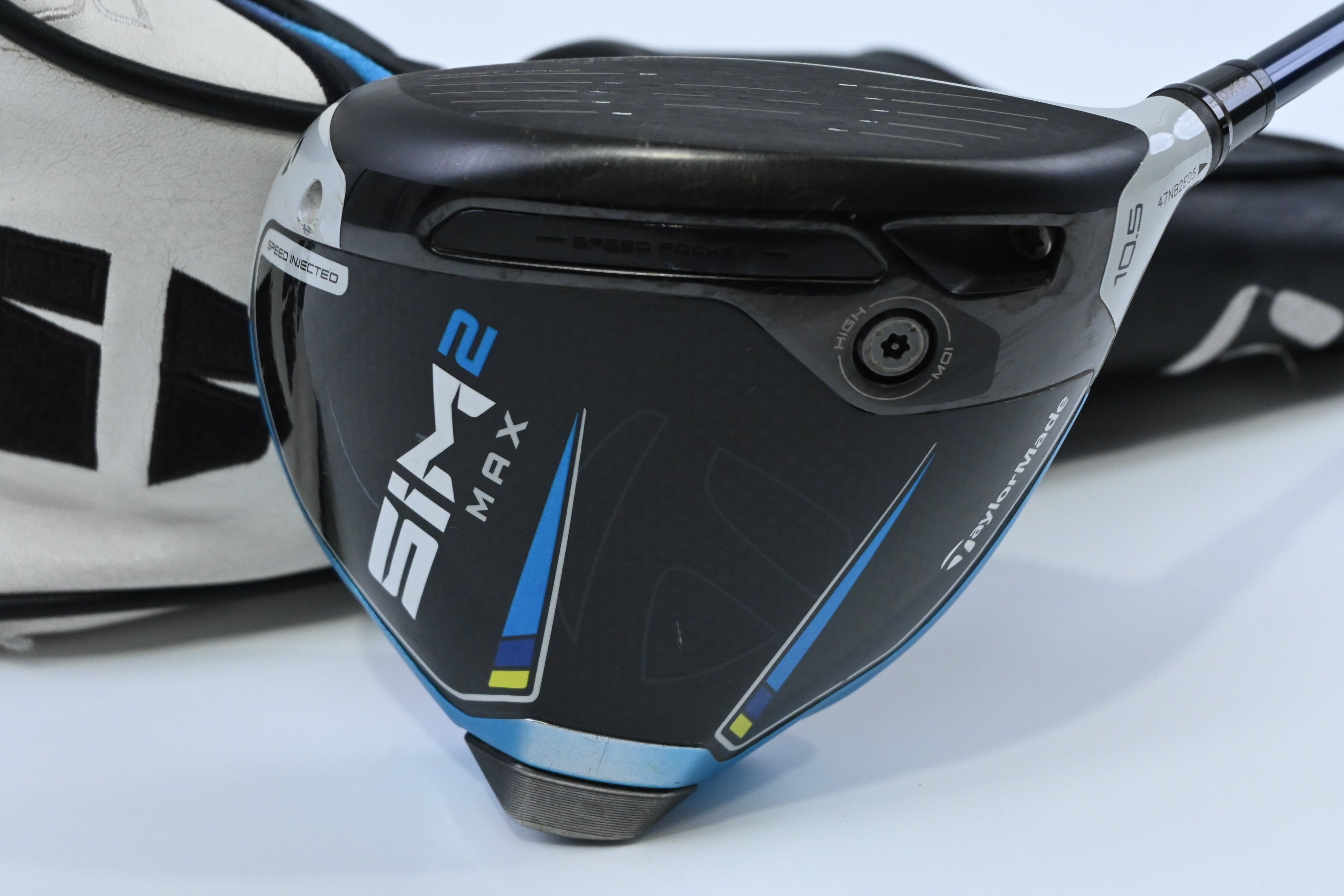Taylormade SIM2 Max Driver / 10.5 Degree / Stiff Flex Fujikura Ventus Blue 5