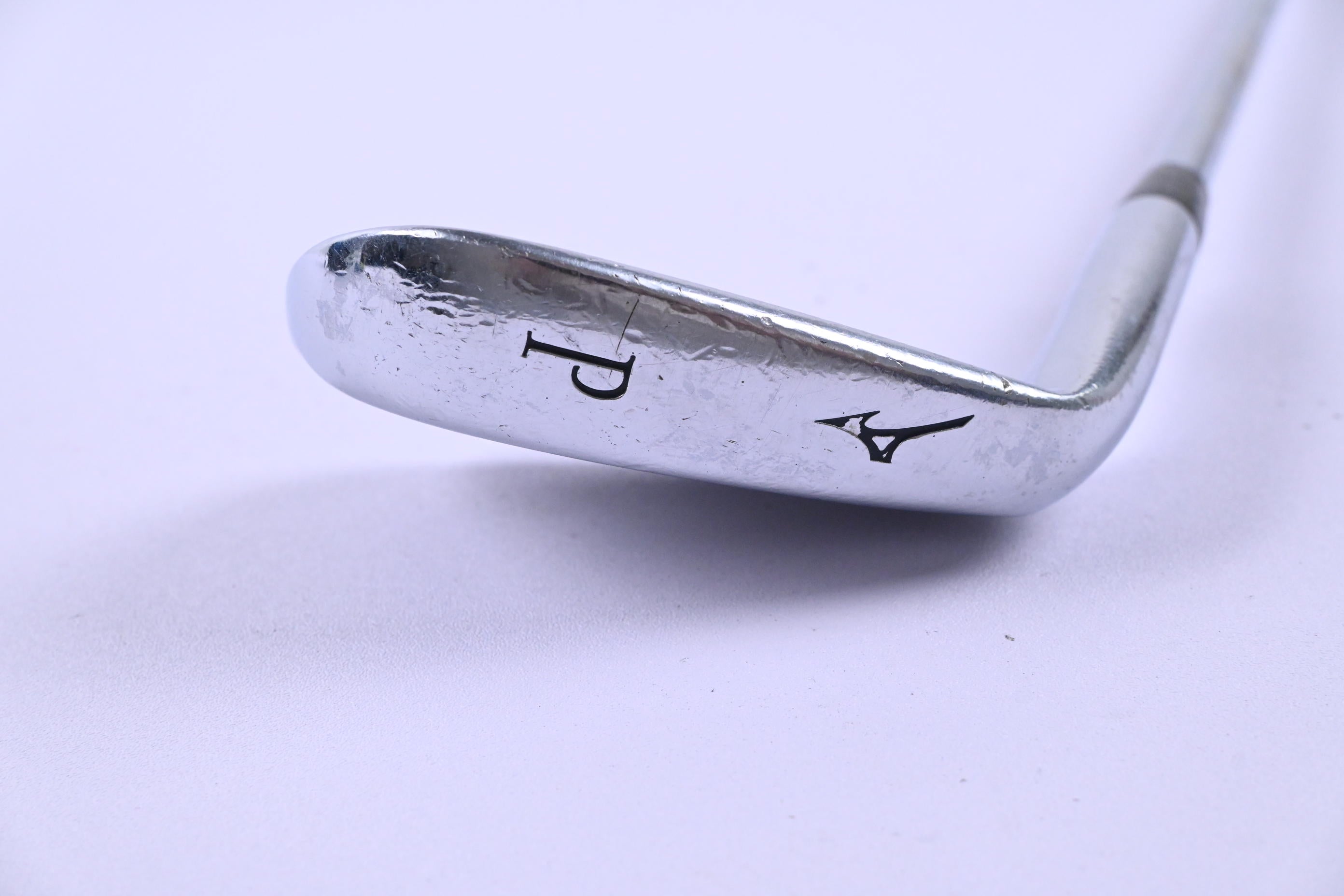Mizuno MP-52 Pitching Wedge / 47 Degree / Stiff Flex Dynamic Gold S300 Shaft