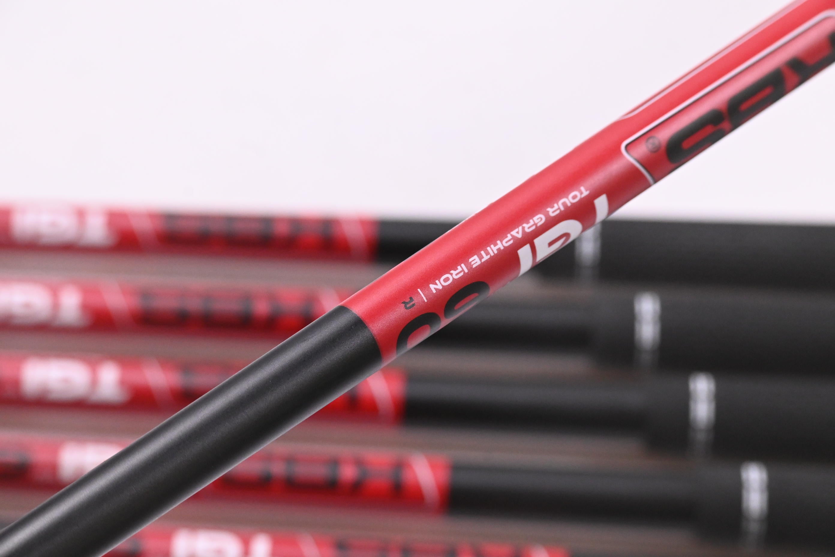Srixon ZXi5 Irons / 5-PW / Regular Flex KBS TGI 60 Shafts