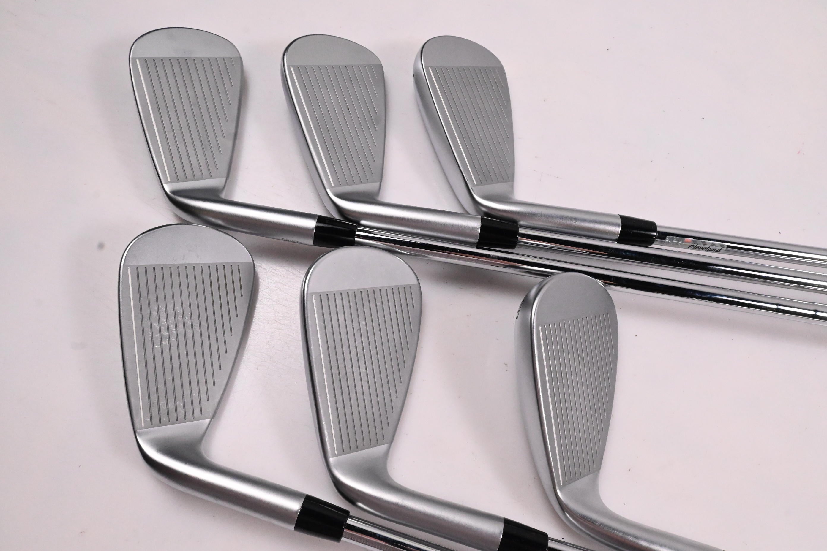 Cleveland Zipcore XL Irons / 5-PW / Regular Flex KBS Tour Lite Shafts