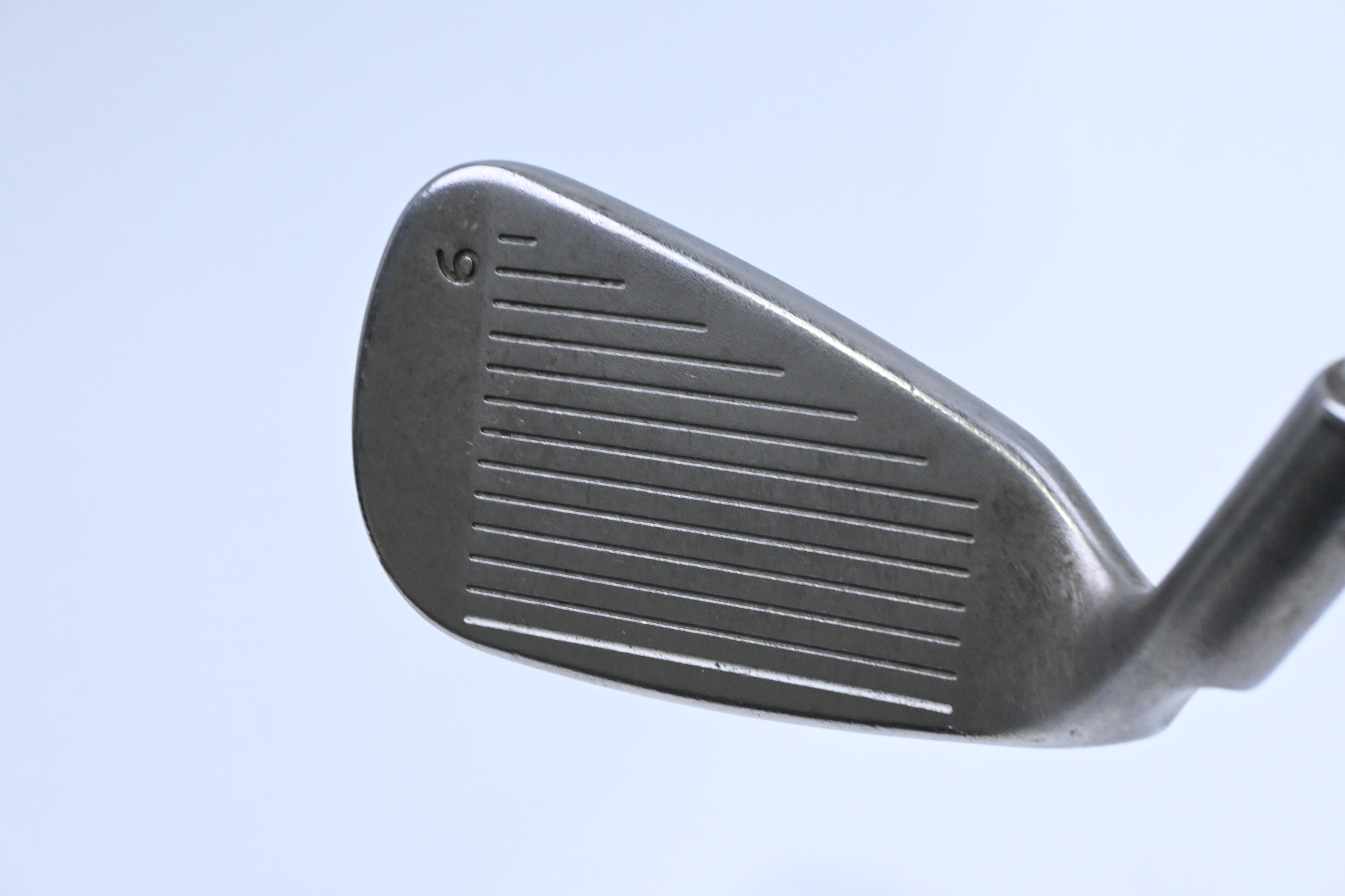 Ping G5 #6 Iron / 30.5 Degree / White Dot / Regular Flex Ping AWT Shaft