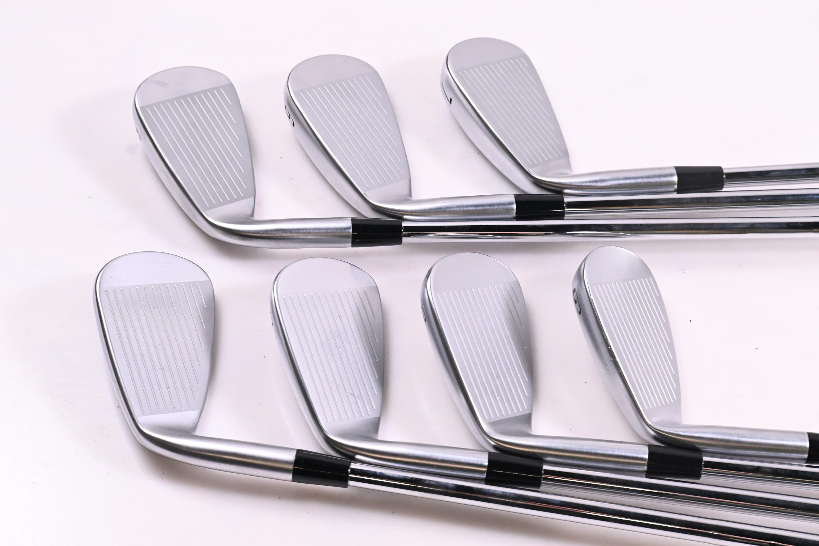 Mizuno JPX 925 Hot Metal Irons / 5-PW+GW / Regular Flex KBS Tour Lite Shafts