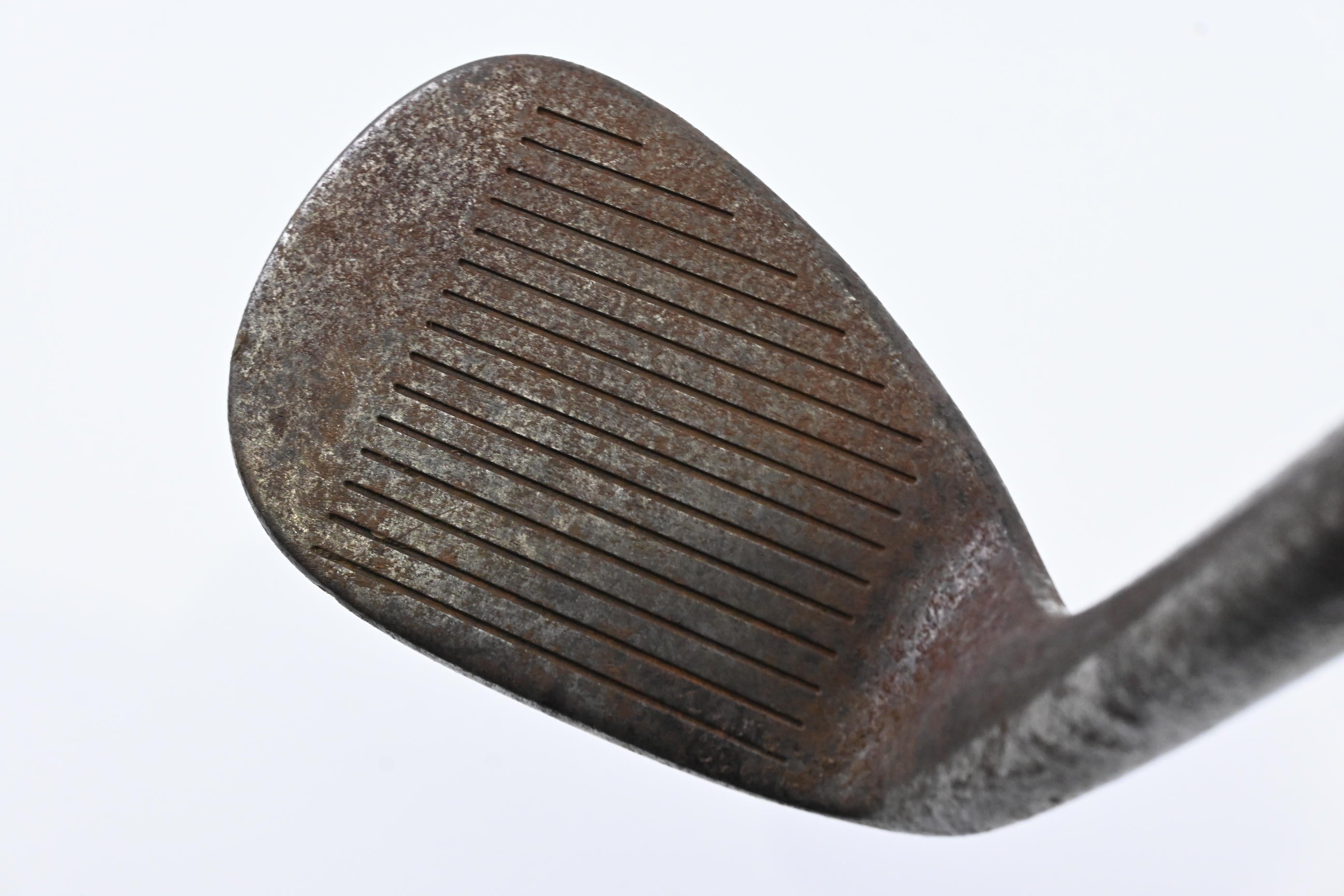 Cleveland 588 Tour Action Lob Wedge / 58 Degree / Wedge Flex Dynamic Gold Shaft