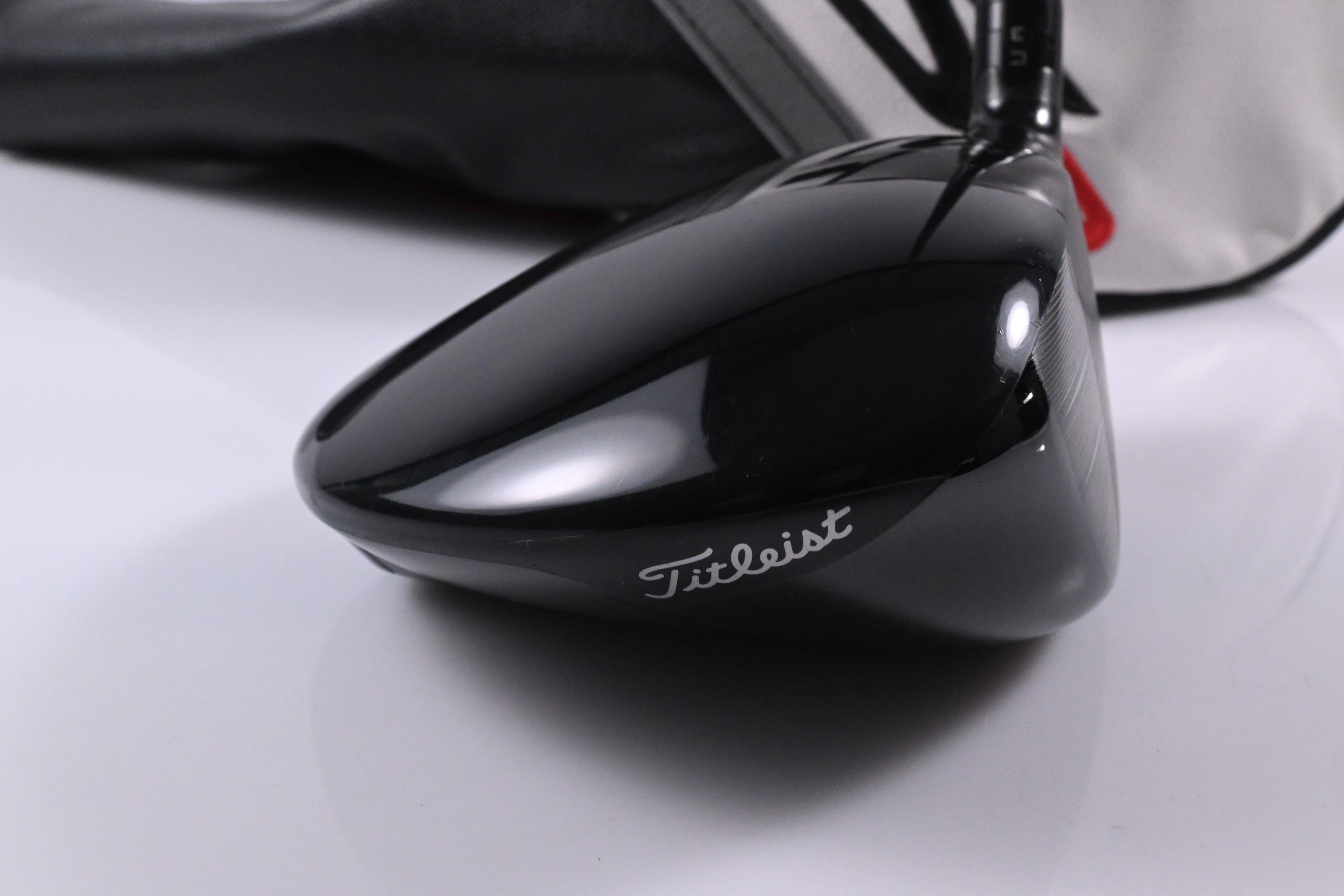 Titleist TSR2 Driver / 9 Degree / Regular Flex Tensei AV Raw Blue 65 Shaft